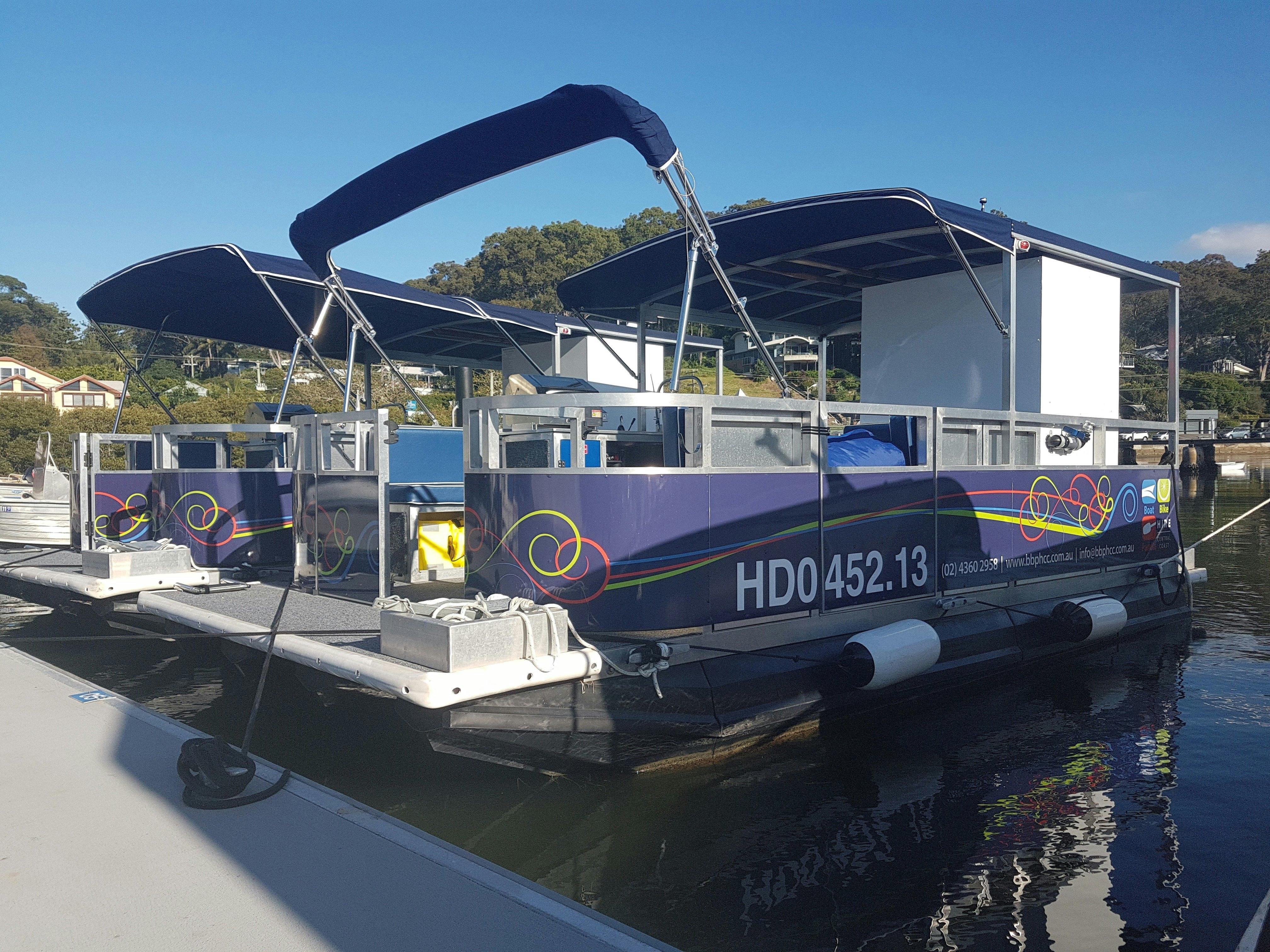 Party Pontoon. The perfect option for a family, social or corporate day out on the water.