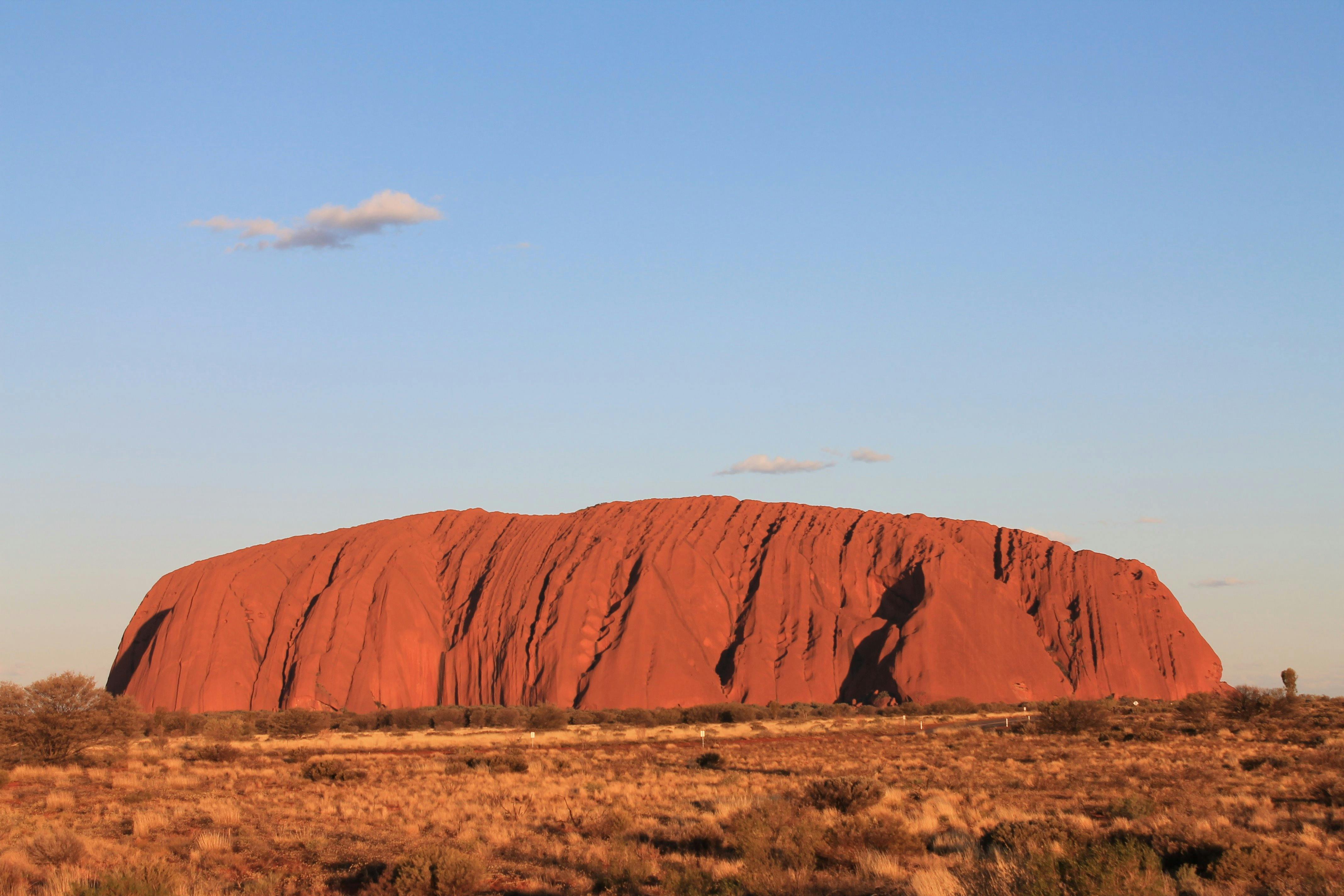 Sacred Earth Safaris - Customised Private Red Centre Tours