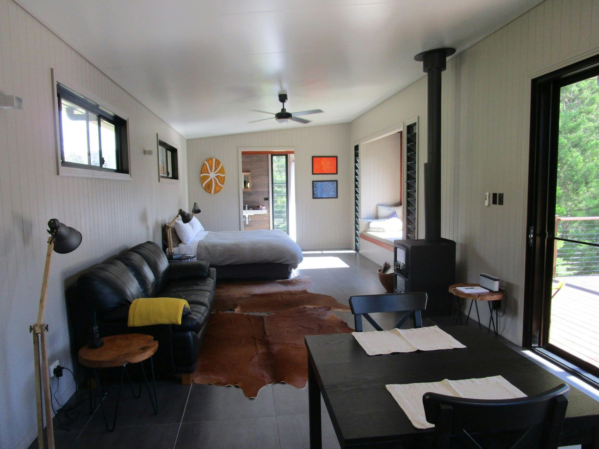 Open plan to avoid the clutter Open plan to avoid the clutter