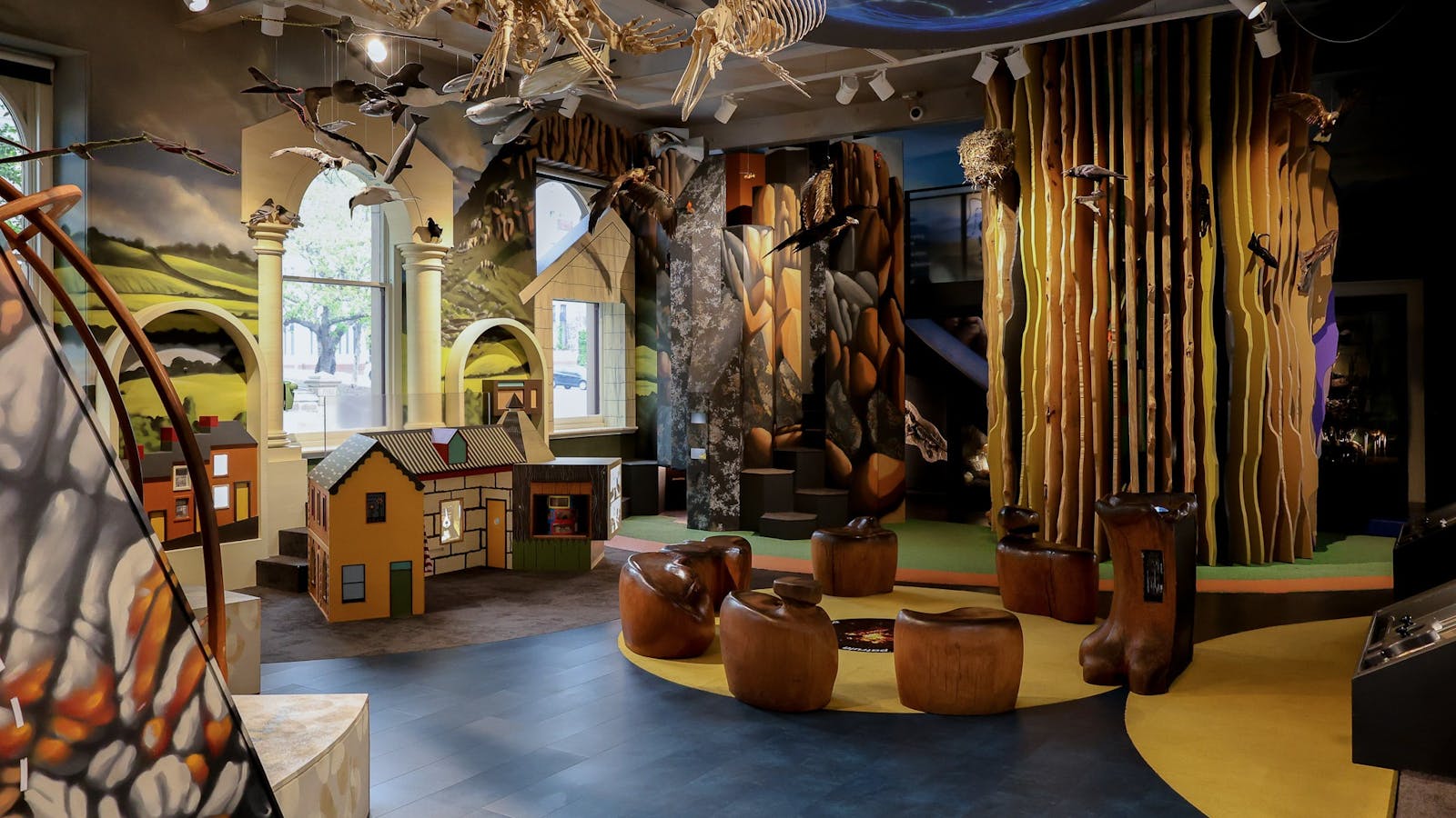 mapiya lumi | around here, TMAG's gallery for children 0-7 years