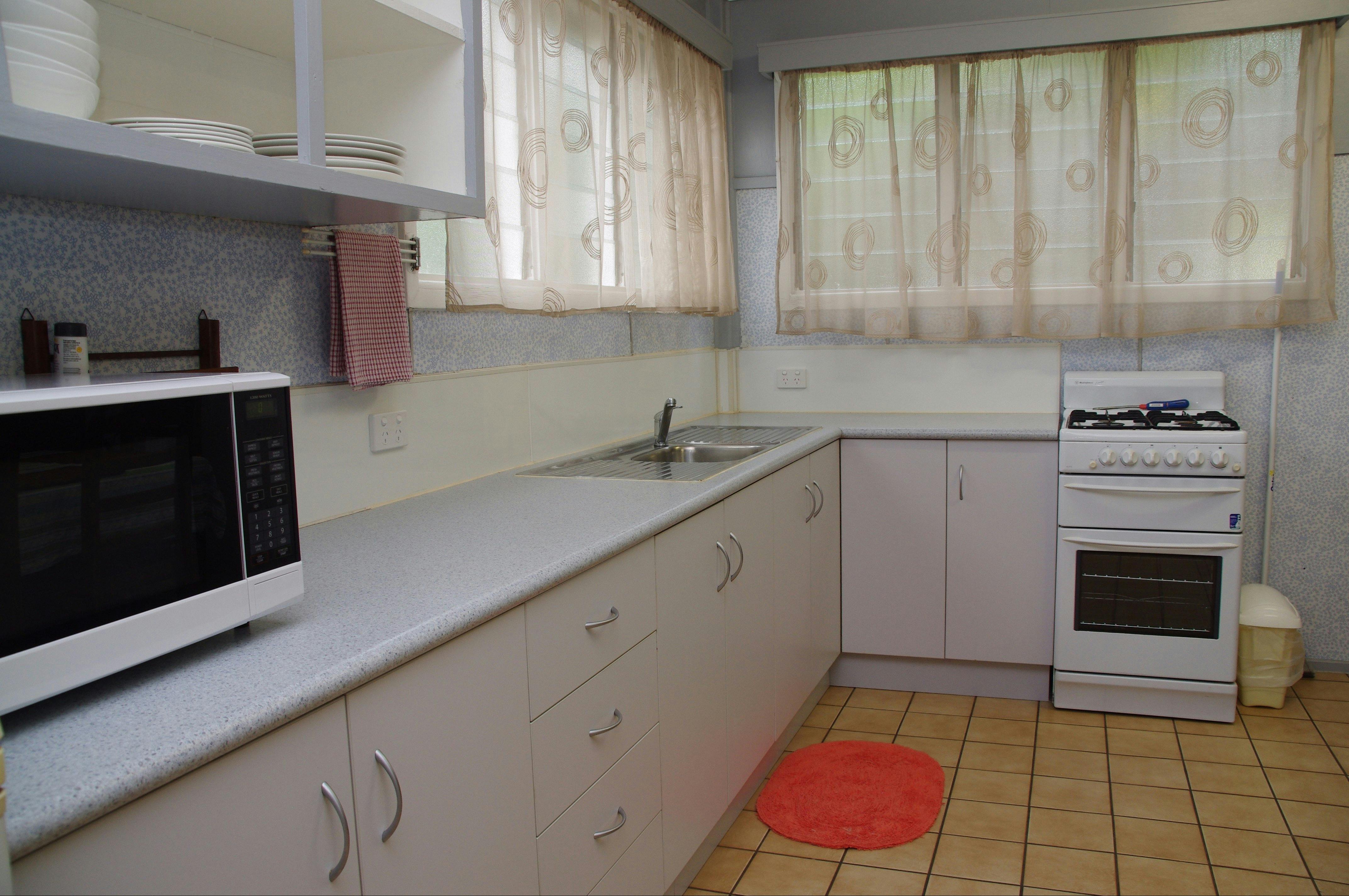 such a relaxing cottage with large kitchen, dining and lounge area