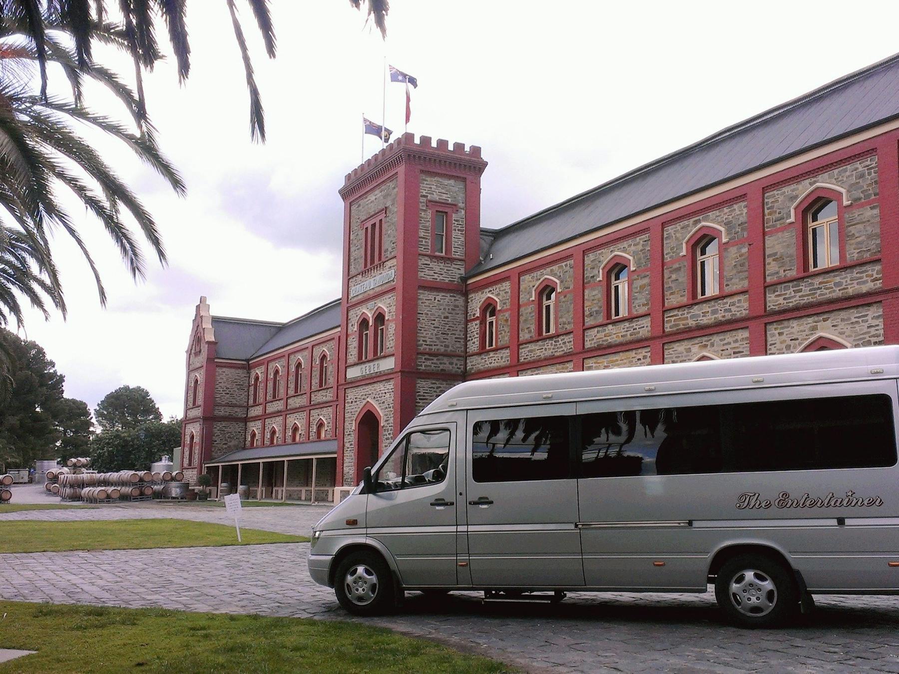 Entertainer Limousine