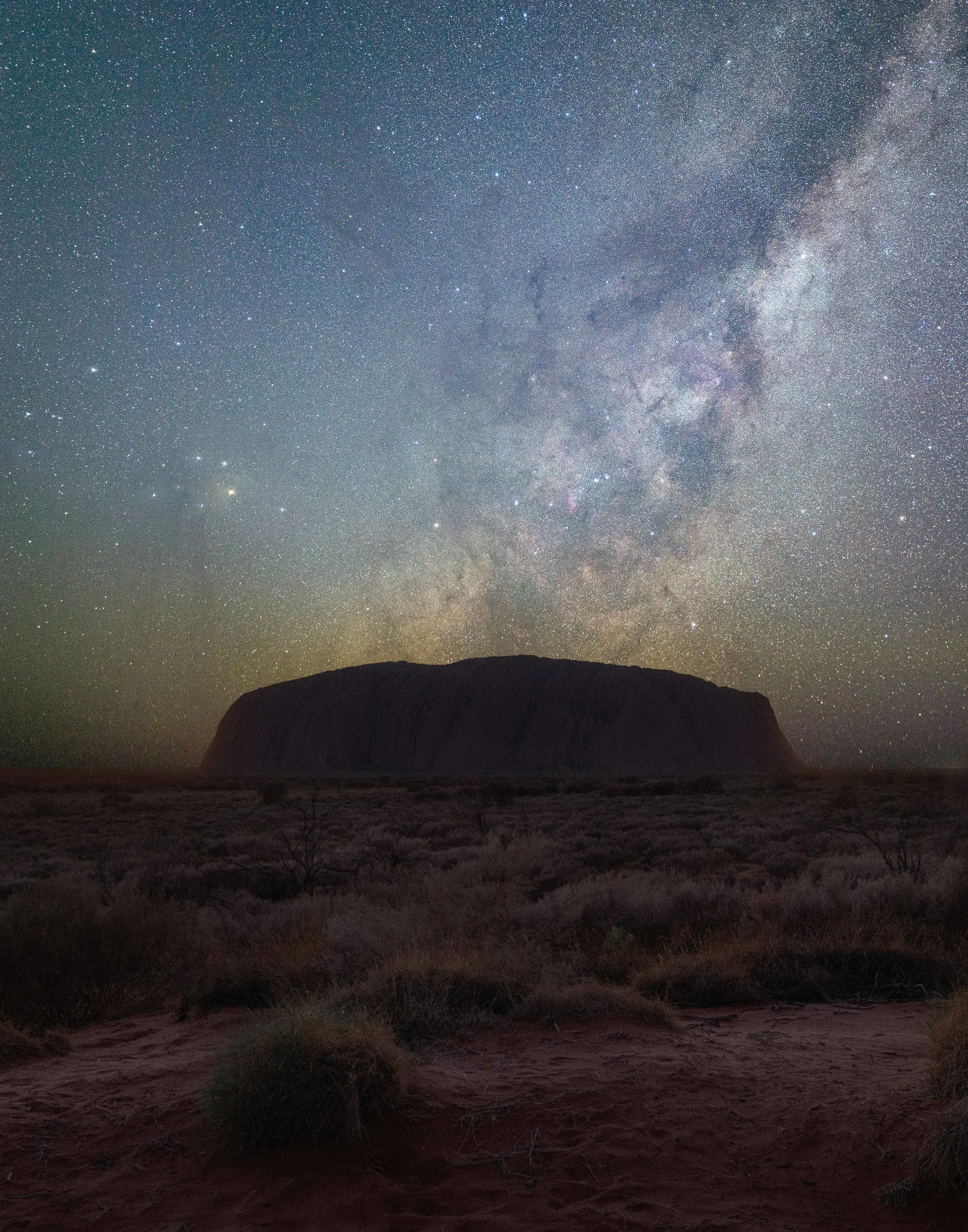Uluru Nightksy