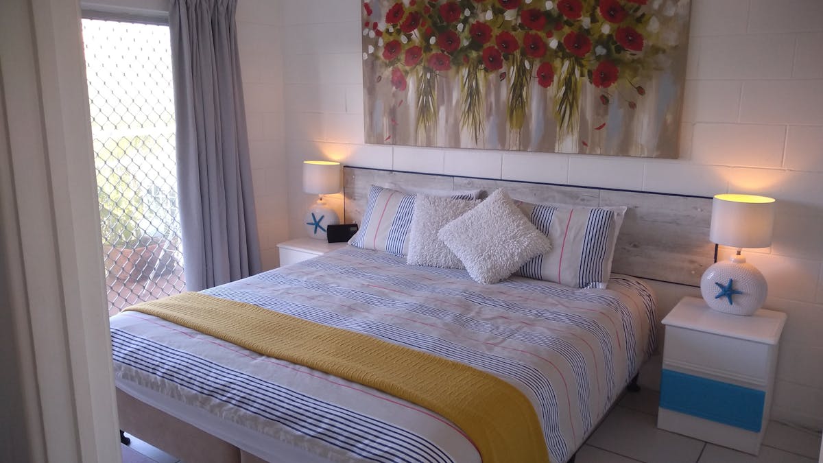 bedroom balc