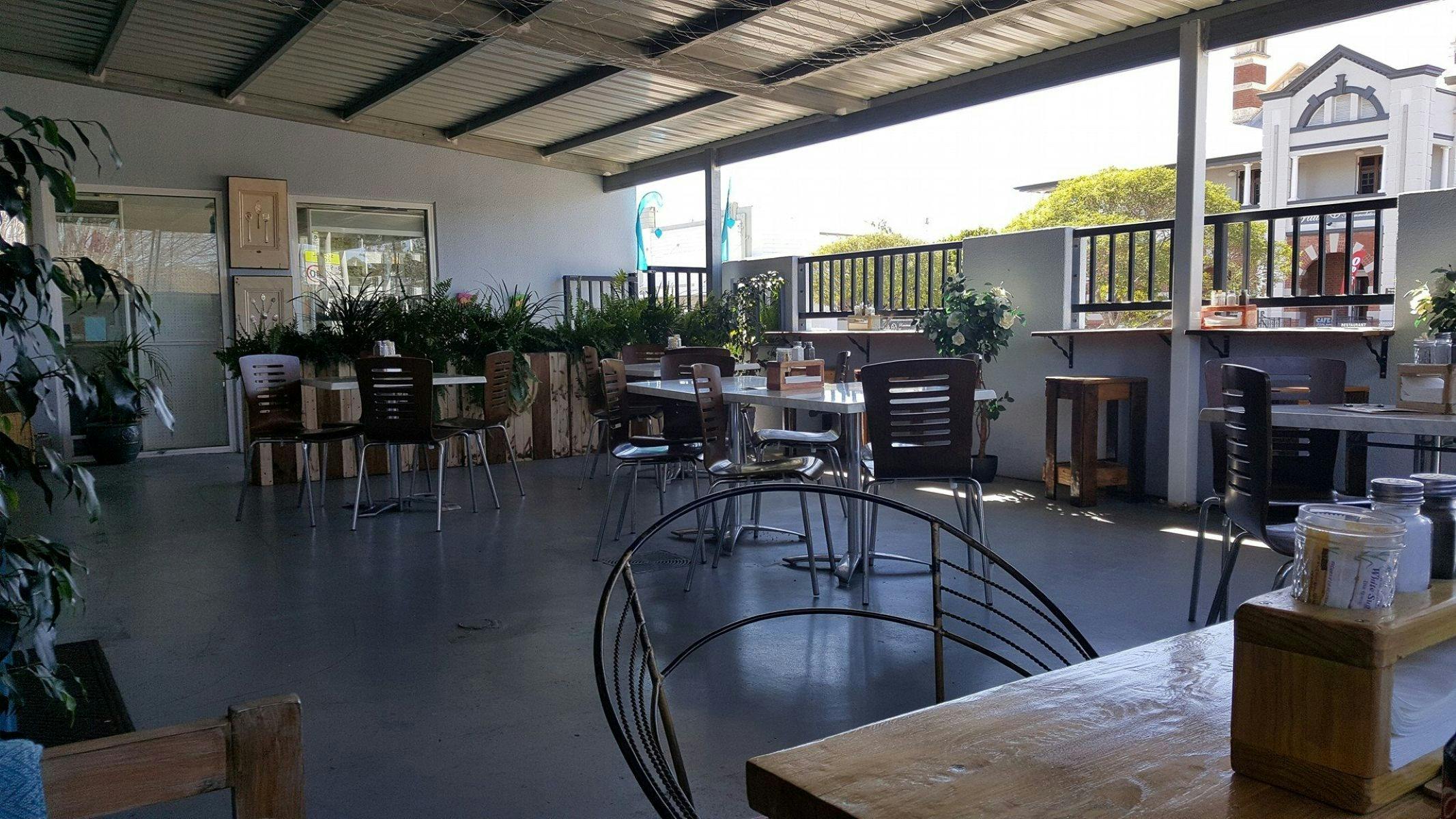 covered courtyard dining area