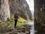 Hiking in Clarke Gorge at Blue Waterholes in Kosciuszko National Park