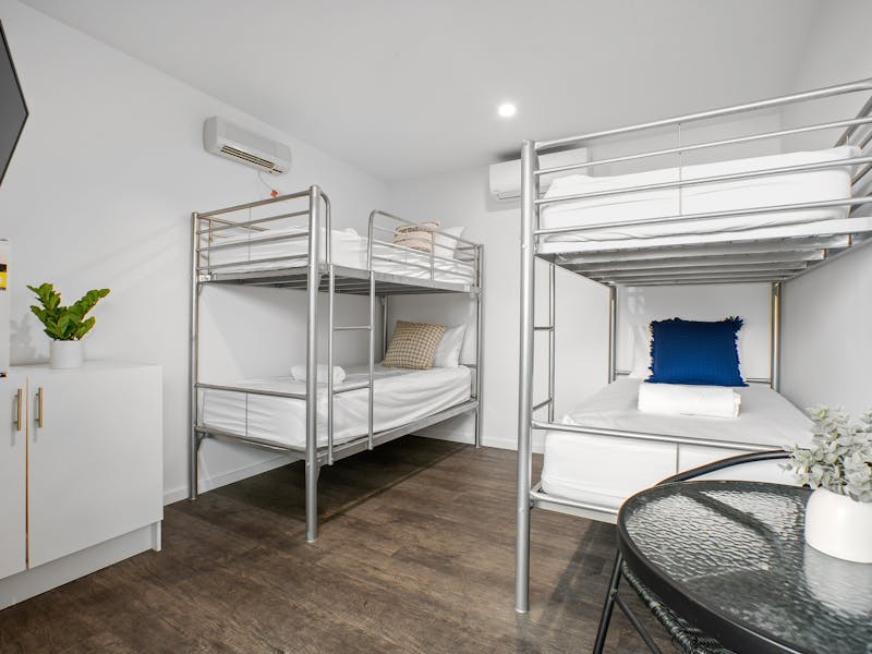 Bungalow - Sleeps 4 image