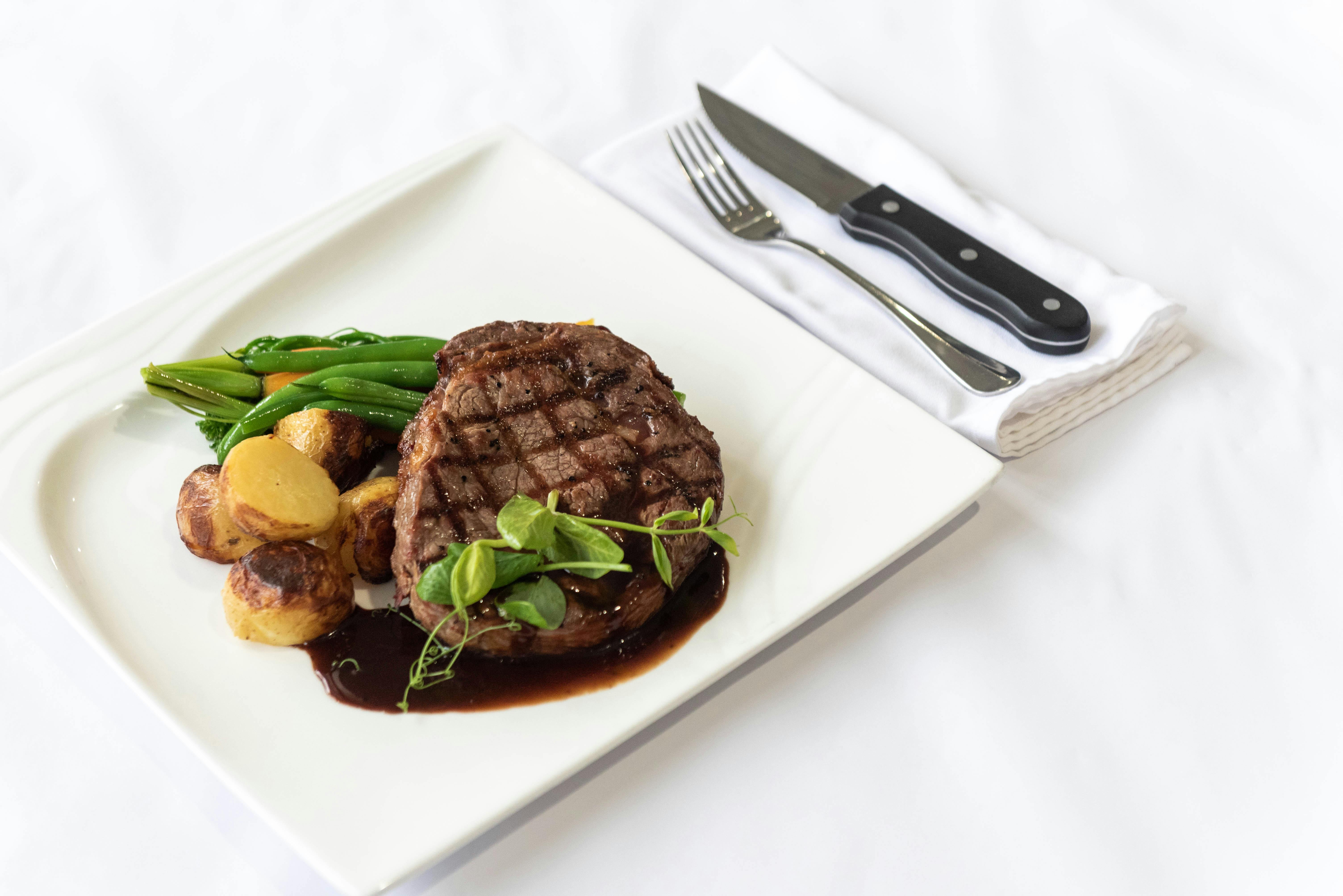 Harry's Restaurant & Bar