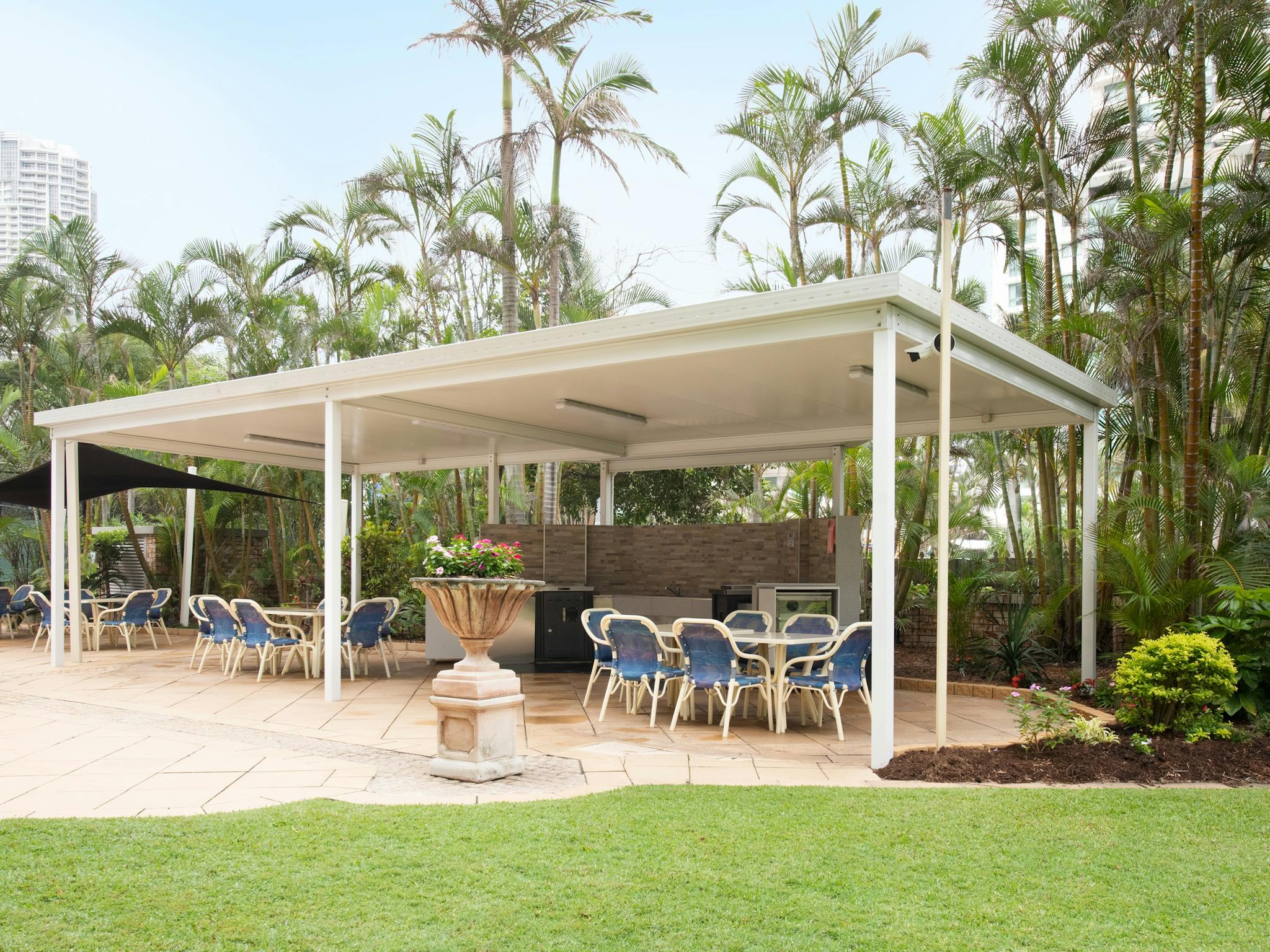 BreakFree Beachpoint - BBQ Area BreakFree Beachpoint - BBQ Area