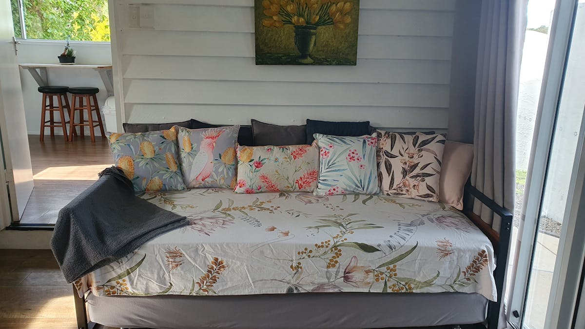 Day bed, sleeps 2 children