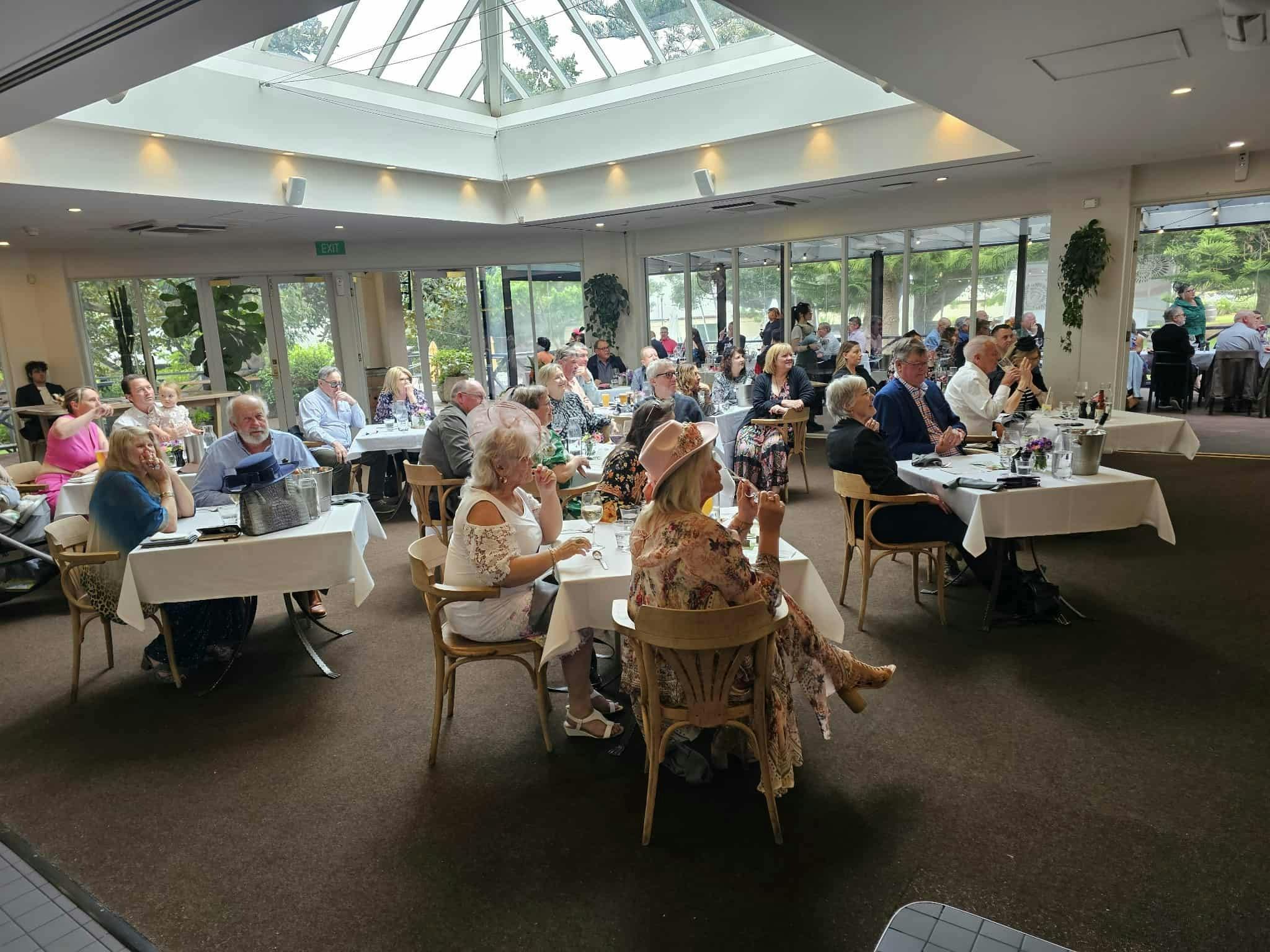 Bellevue Dining Seating