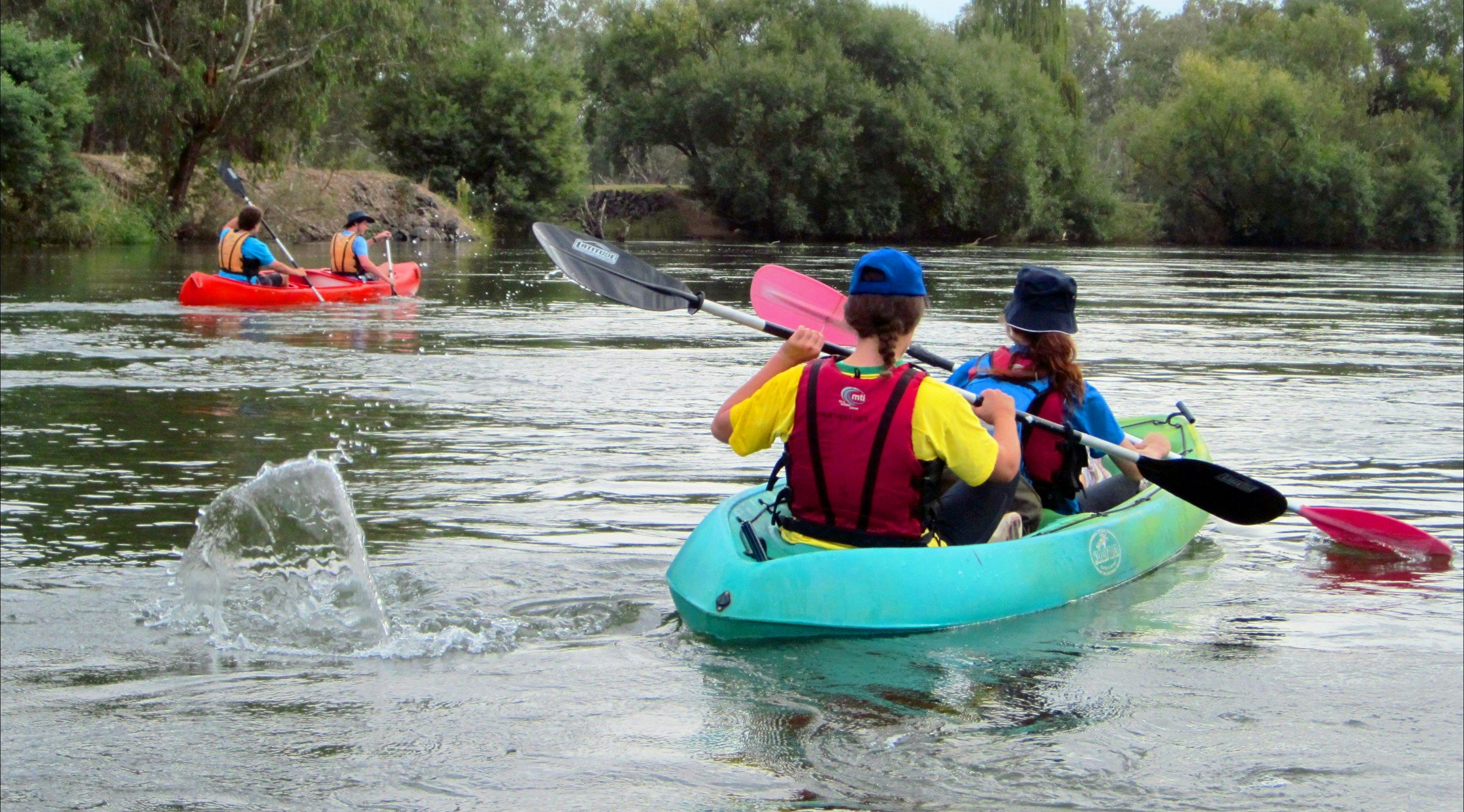 Canoe The Murray Canoe Scenic Tours Albury NSW Holidays & Things to Do