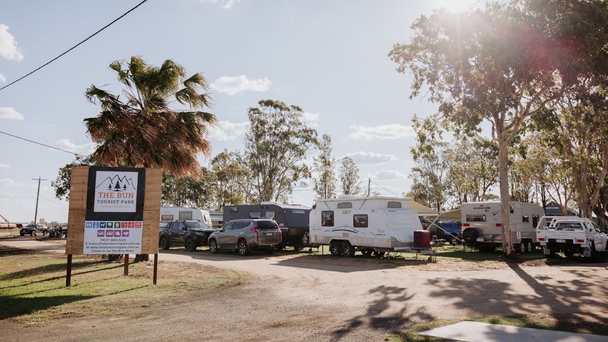 Conveniently located next to The Bun Hotel a newly renovated caravan park offers great amenities.