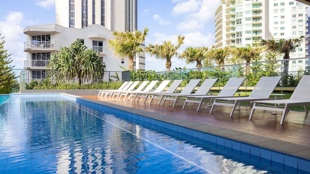 Swimming Pool - Deck