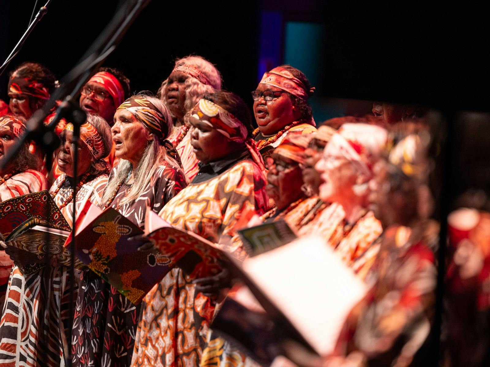 Central Australian Aboriginal Women's Choir - WOMADelaide