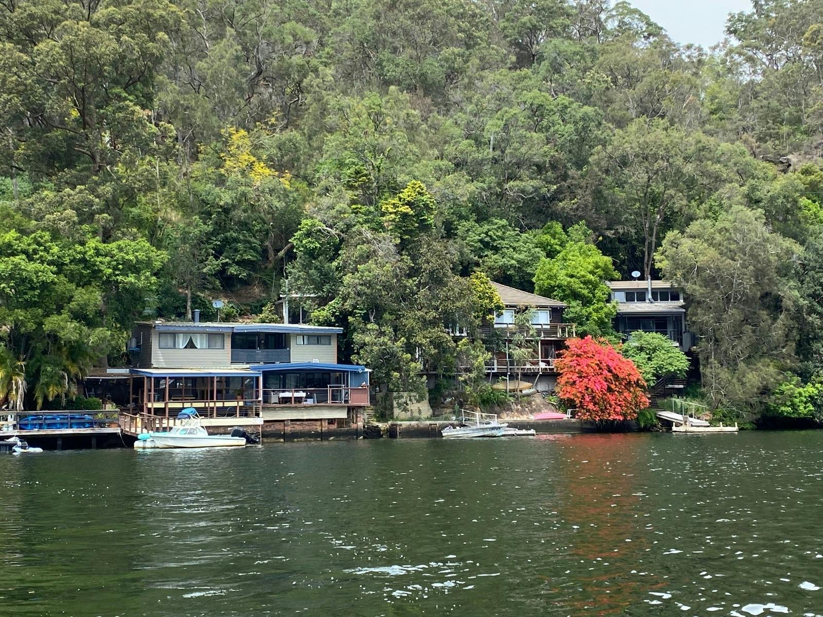 Waterfront houses along the Hawkesbury River