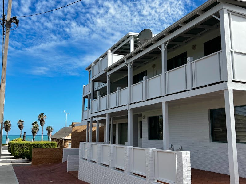 Front of White House Denham