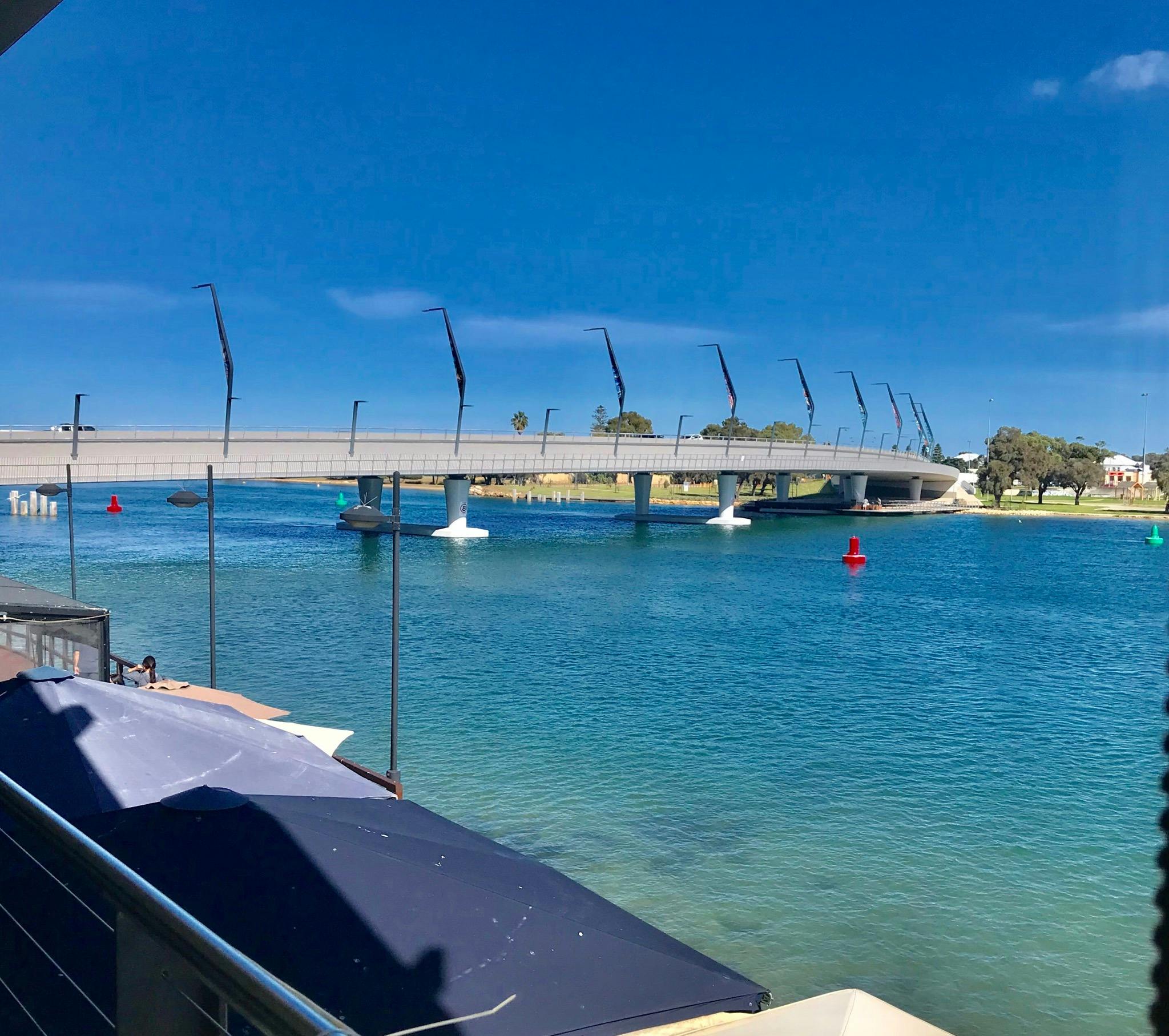 Redmanna Waterfront Restaurant
