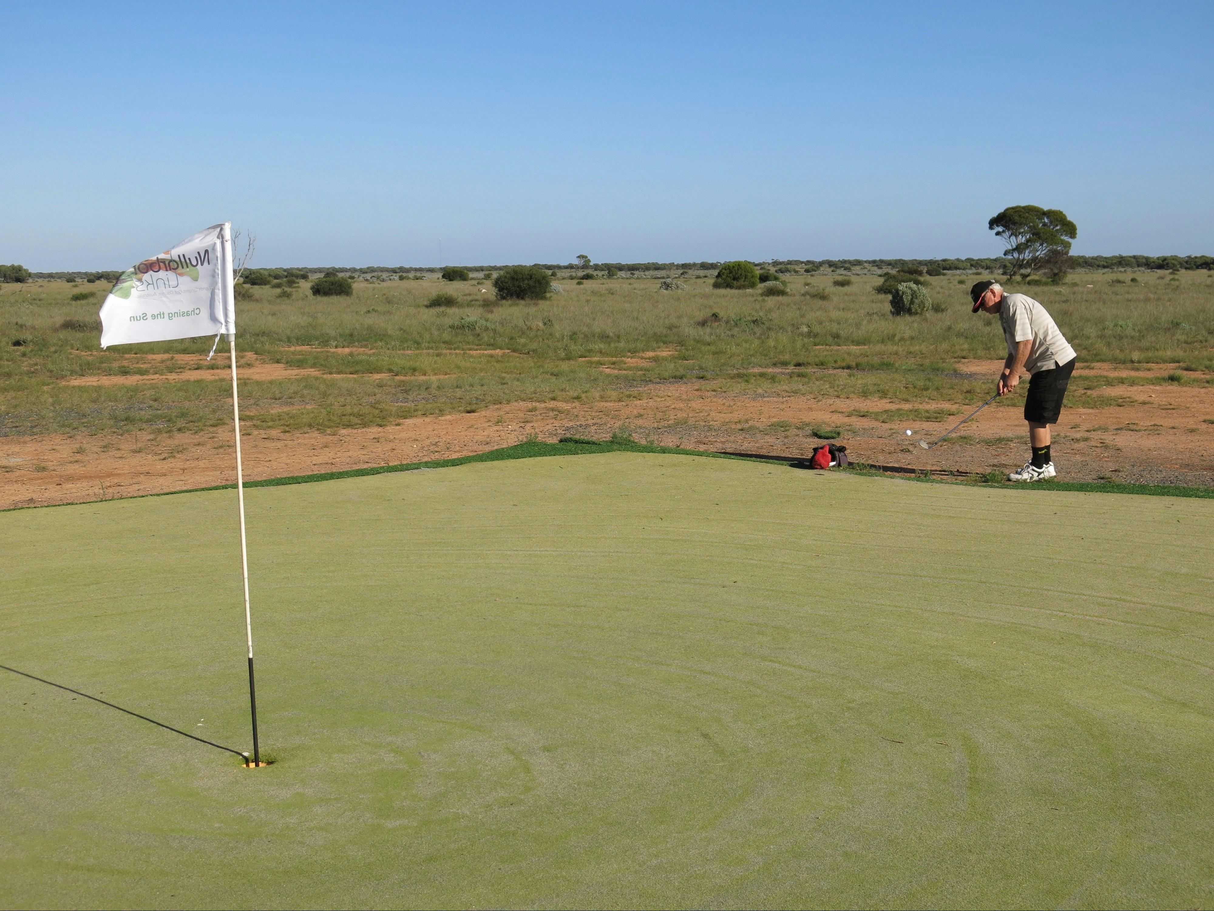 Nullarbor Links - World's Longest Golf Course Australia