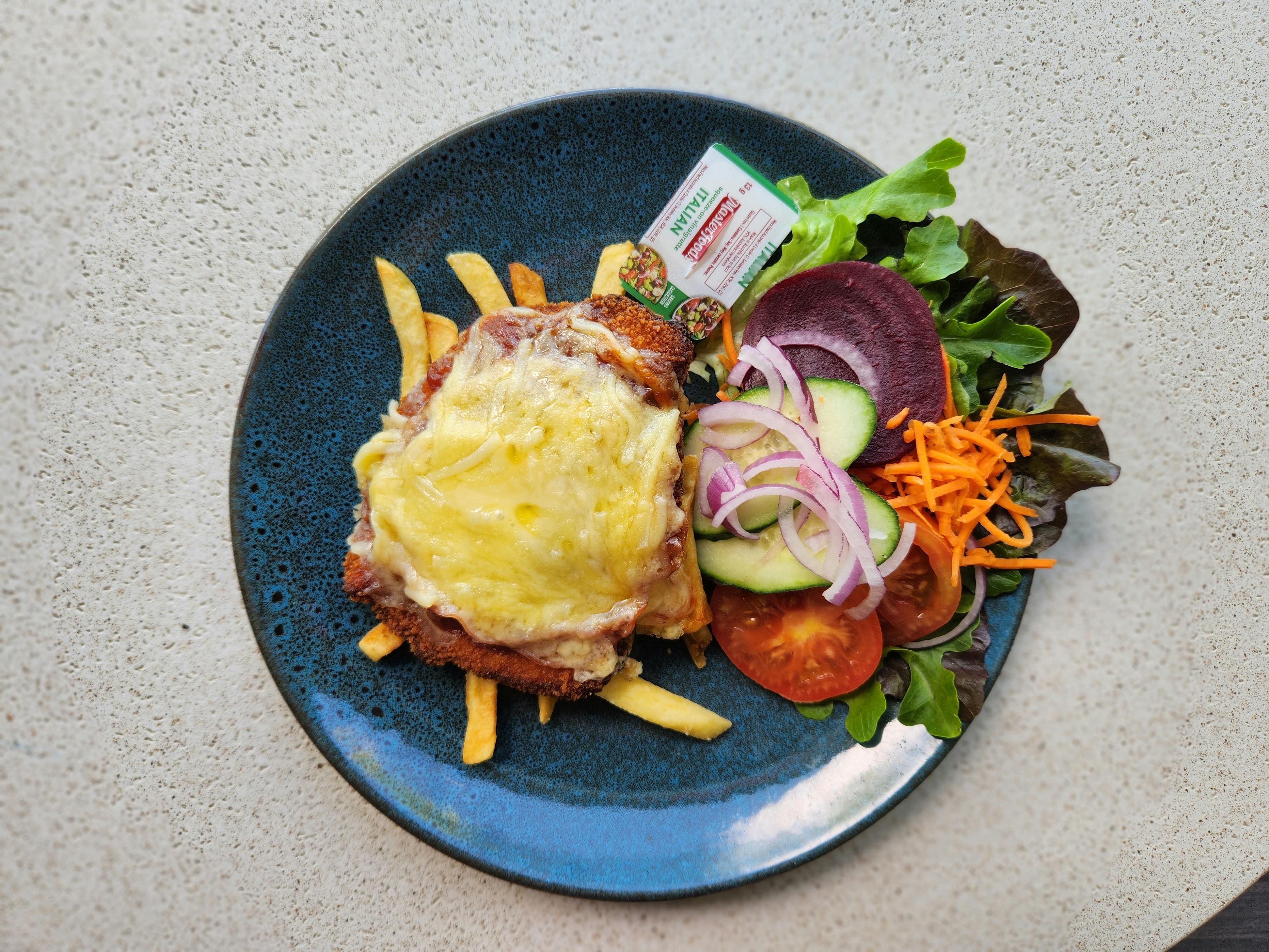 シニアミールパルマは、同じ素晴らしい品質ですが、サービングサイズが小さいだけです。