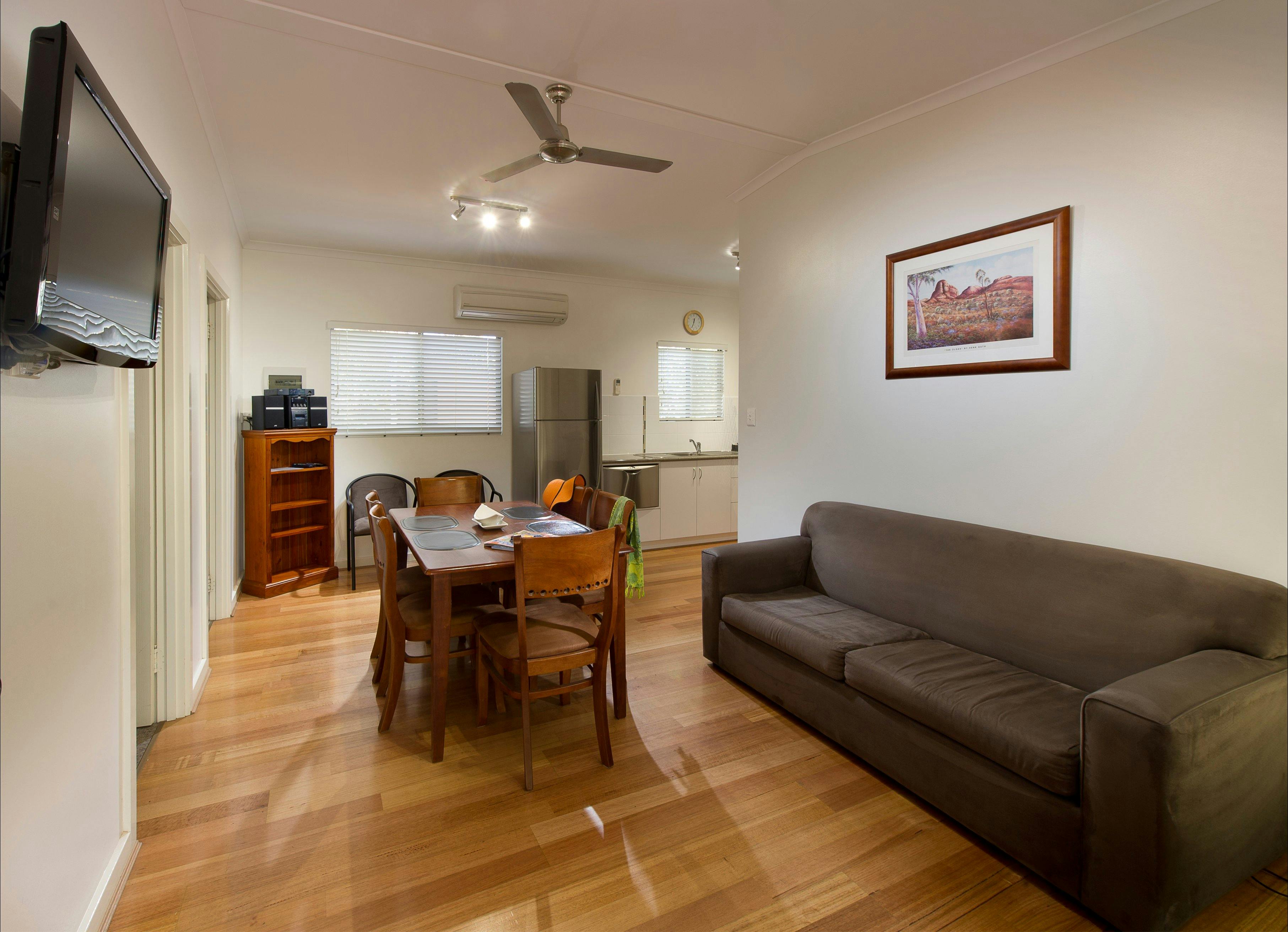 Deluxe 2 Bedroom Cabin