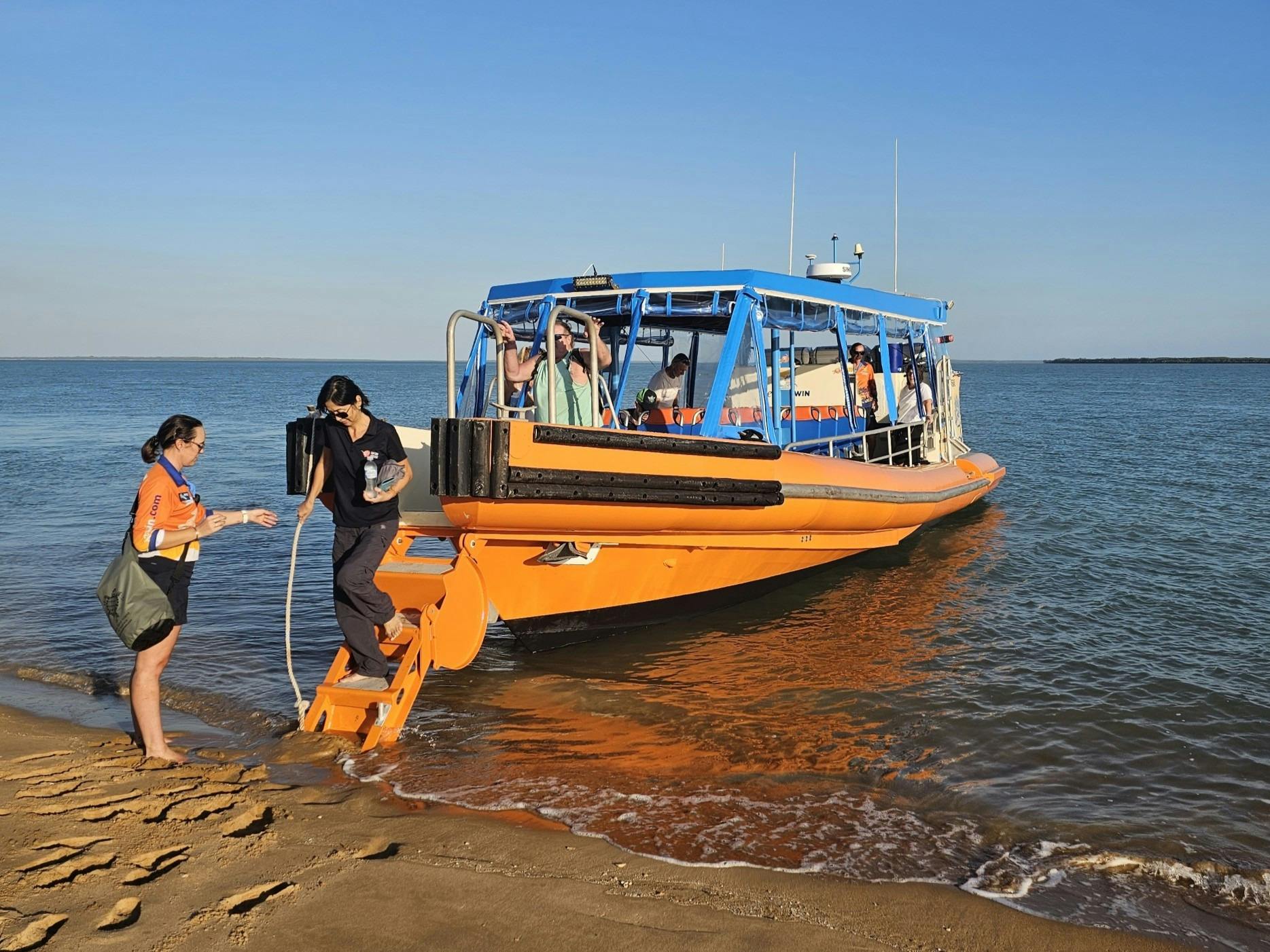 Turtle-Tracks-Disembark