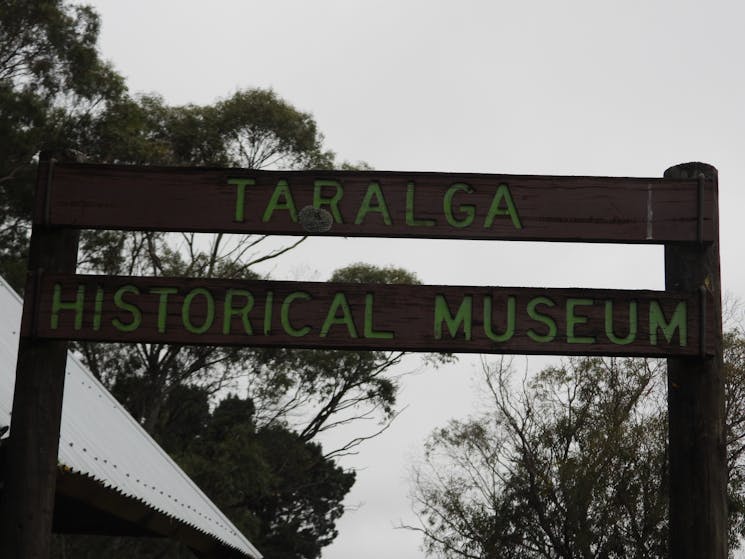 museum sign