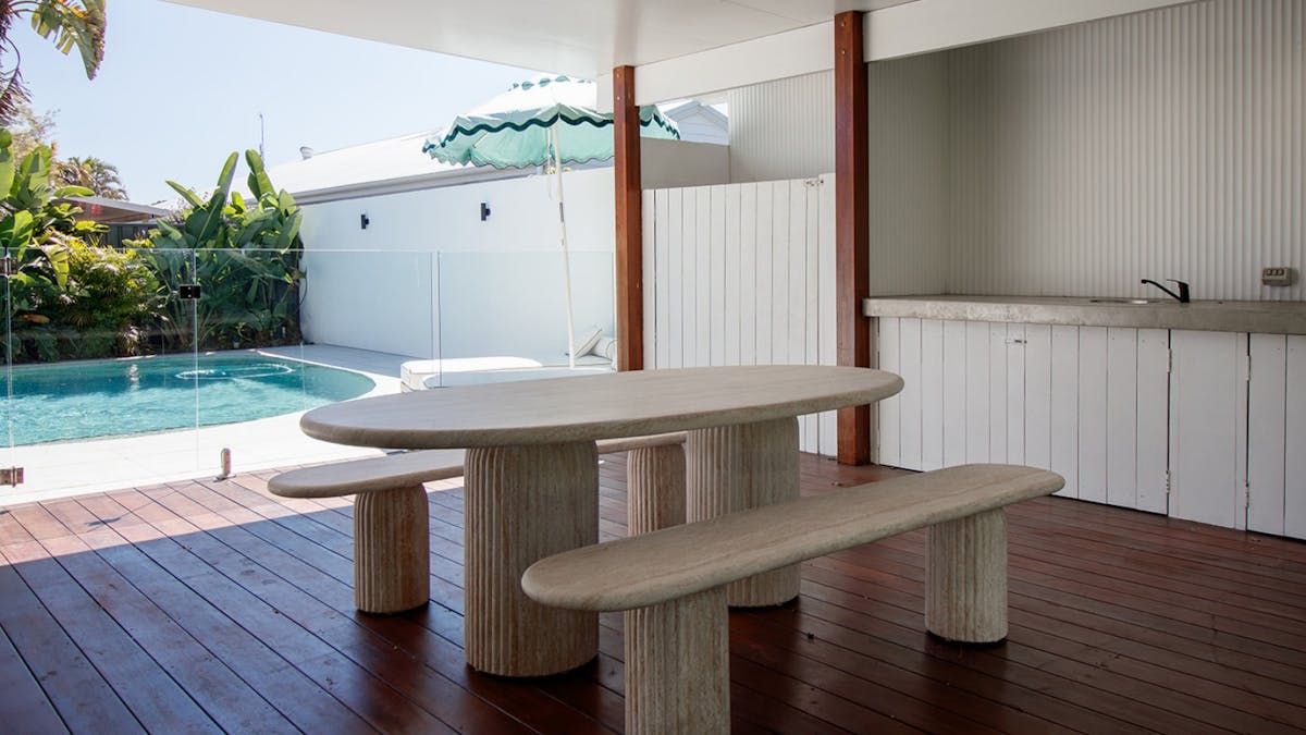 3 Bedroom home in Burleigh -Outdoor seating
