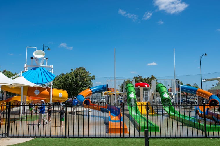 Murray Bridge Swimming Centre and Water Park