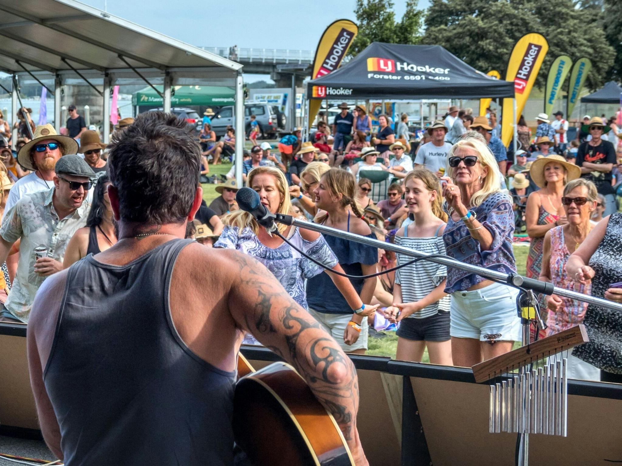 Lakeside Festival NSW Holidays & Things to Do