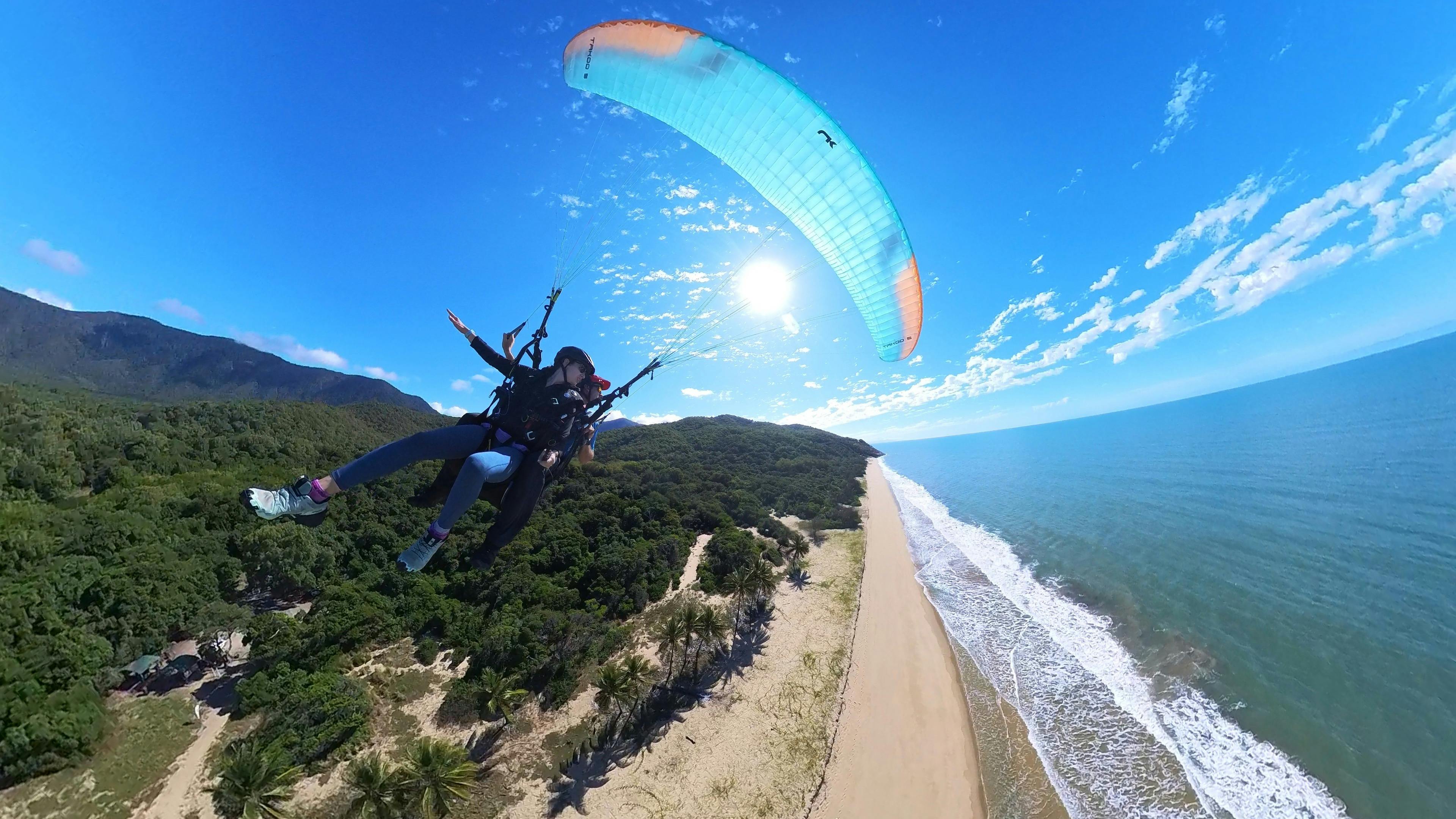 paragliding coastal flight