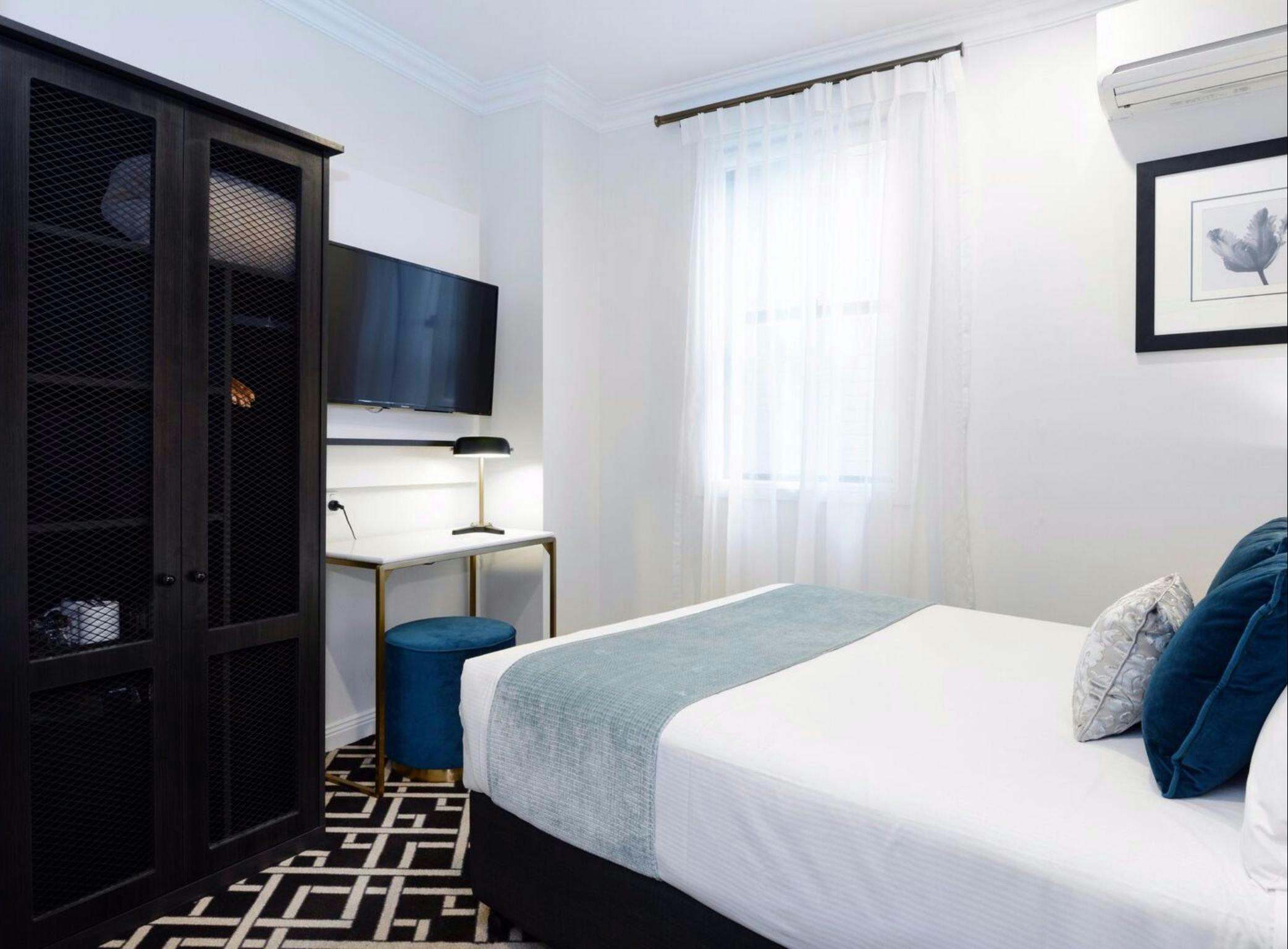 하이 크로스 파크 로지