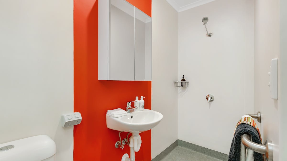 Ensuite
