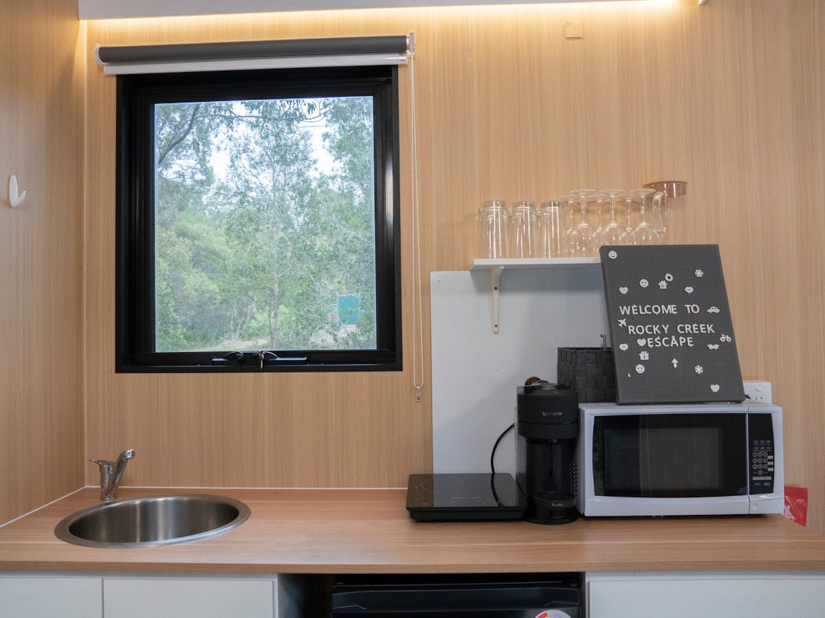 Rocky Creek Escape Farm stay kitchenette