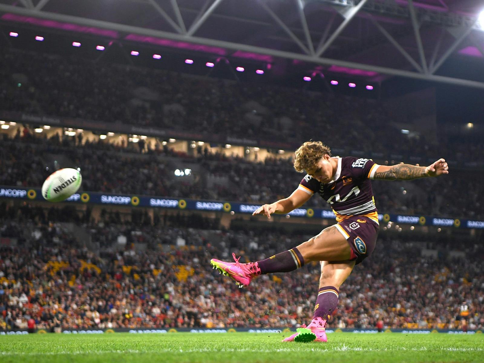 Reece Walsh goal kicking for the Brisbane Broncos Reece Walsh goal kicking for the Brisbane Broncos