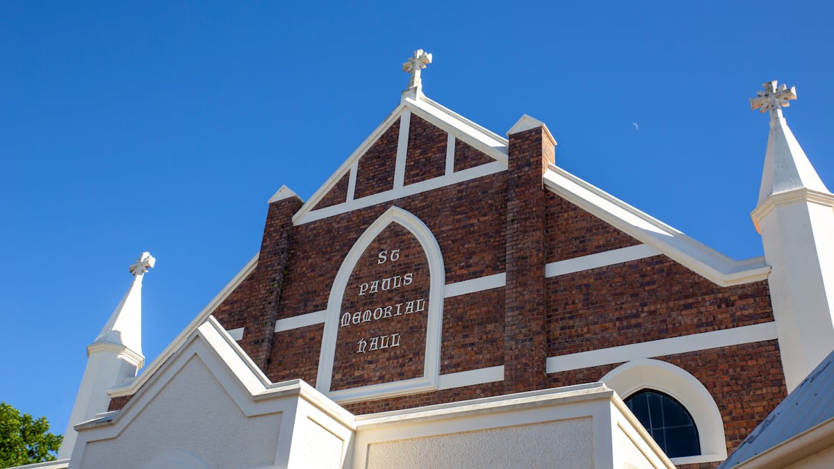 photo of the front detail of St Pauls Anglican Church Maryborough memorial hall
