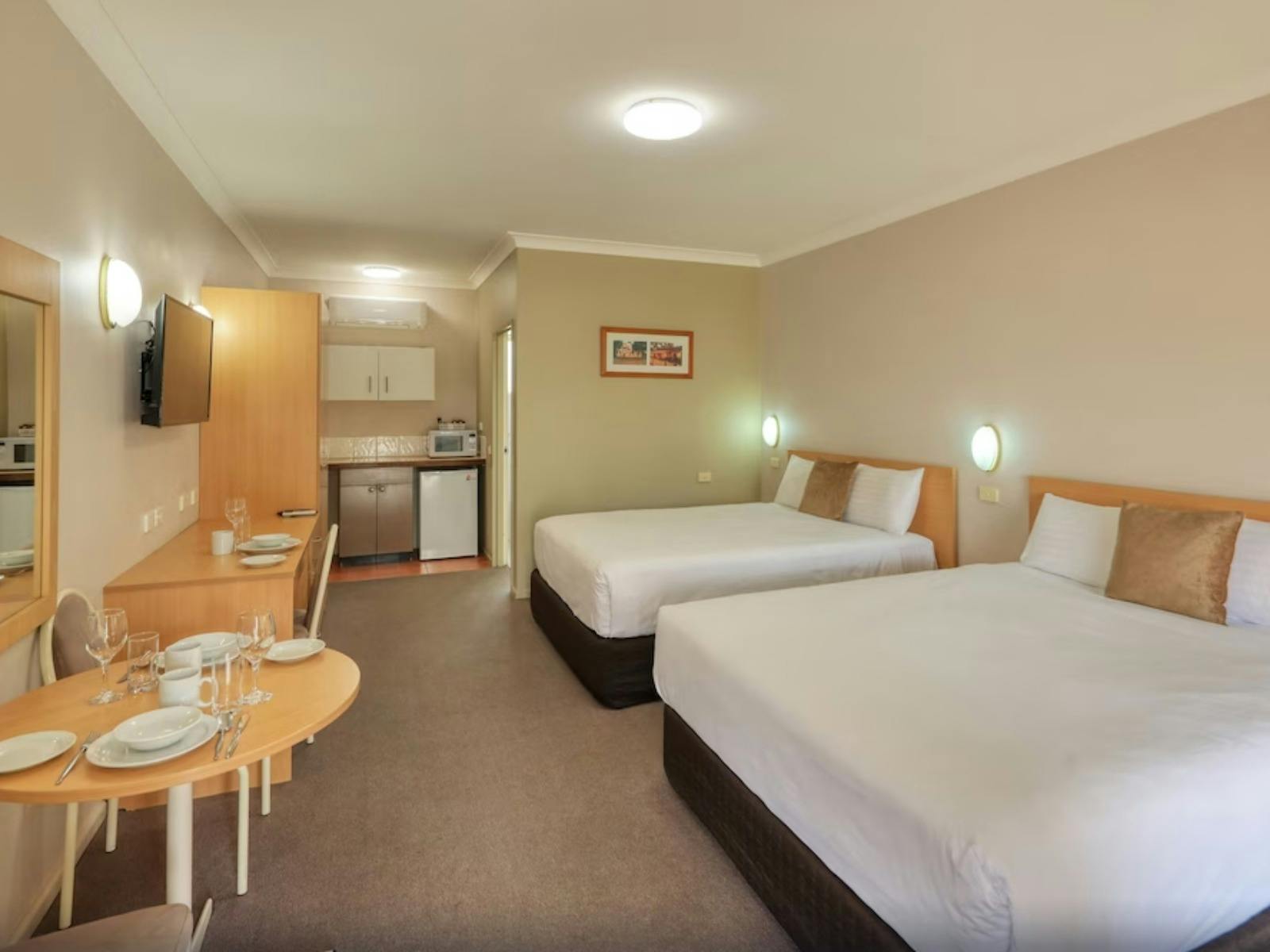 Country Gardens Motor Inn