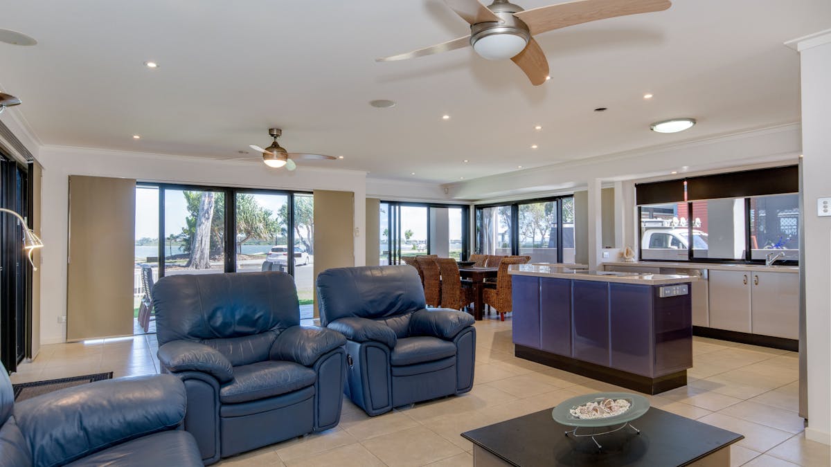 Lounge room