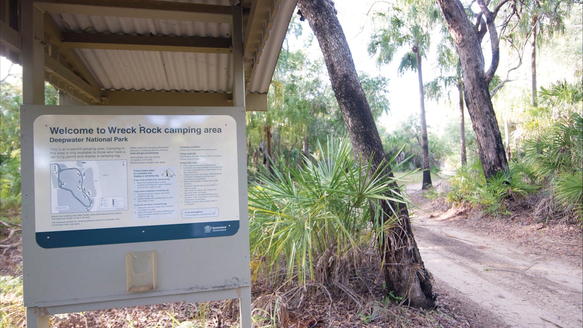 SIgn at campoing area entrance, Deepwater National Park