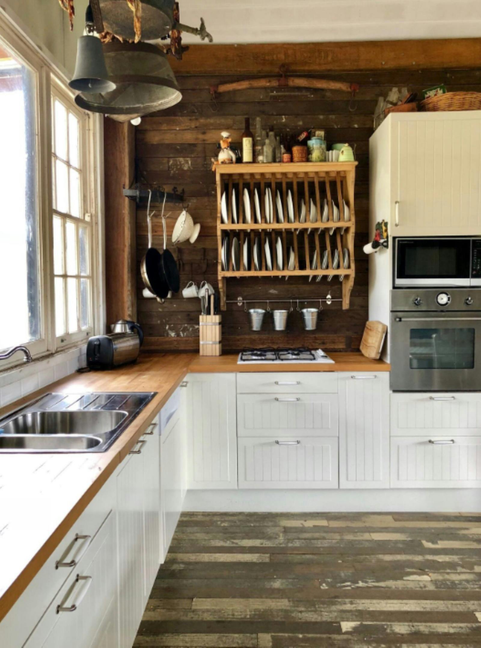 Crooked Corner Cottage Farm Stay