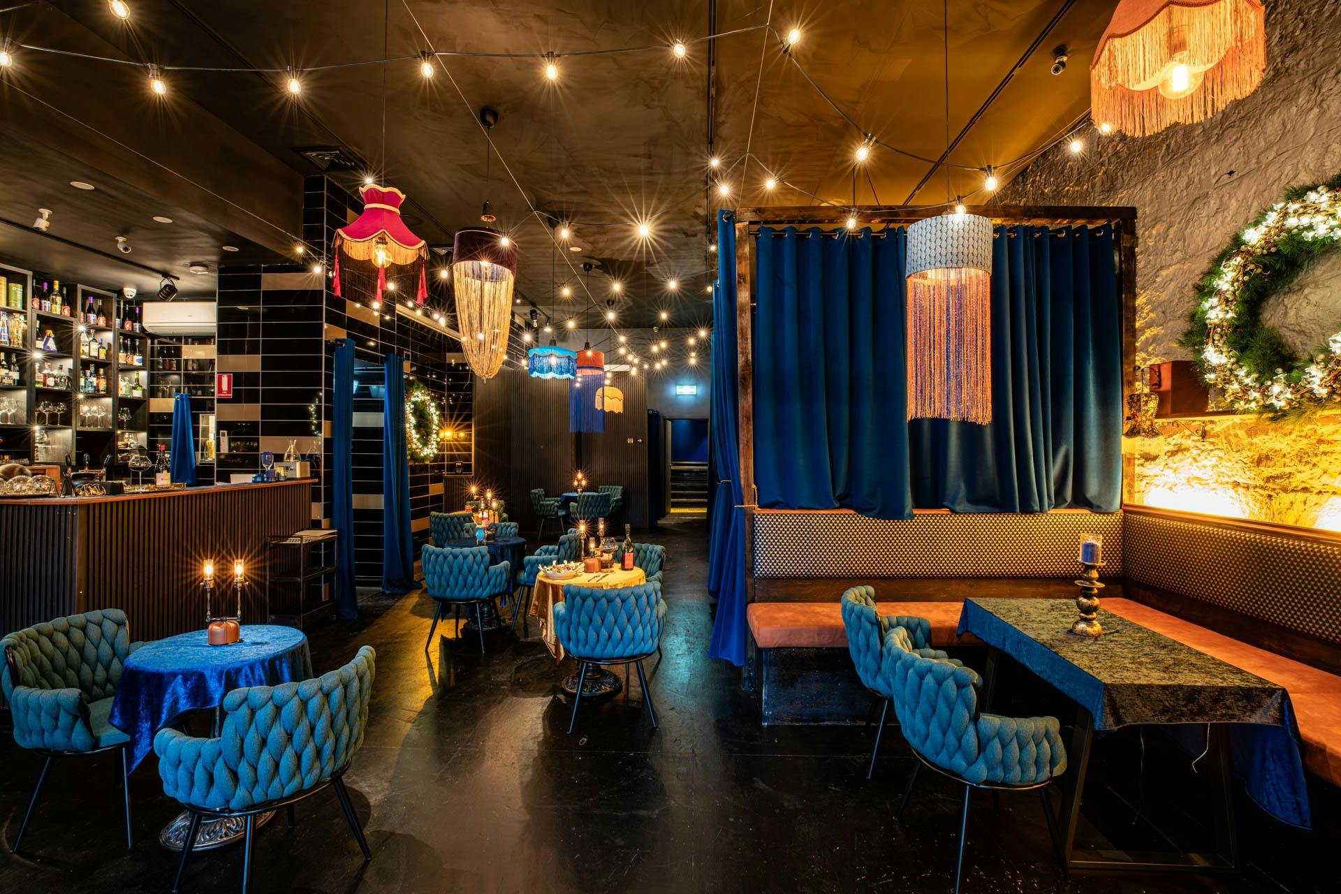 Curiosity by the Glass