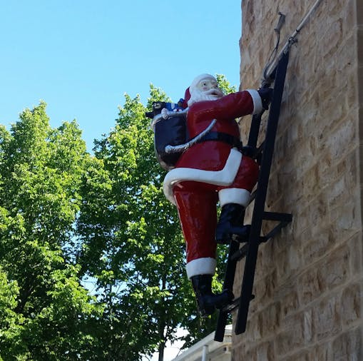 Hahndorf Christmas Market Walking Tours