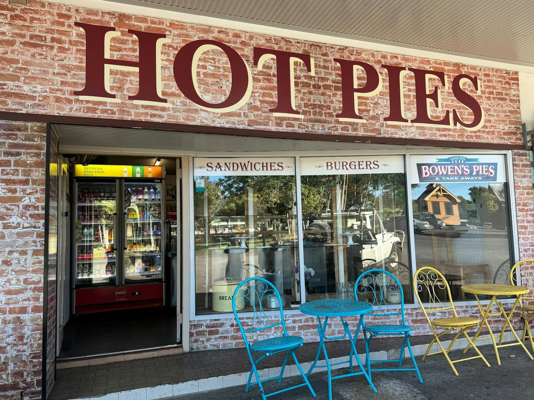 Front Entrance to Bowens Pies