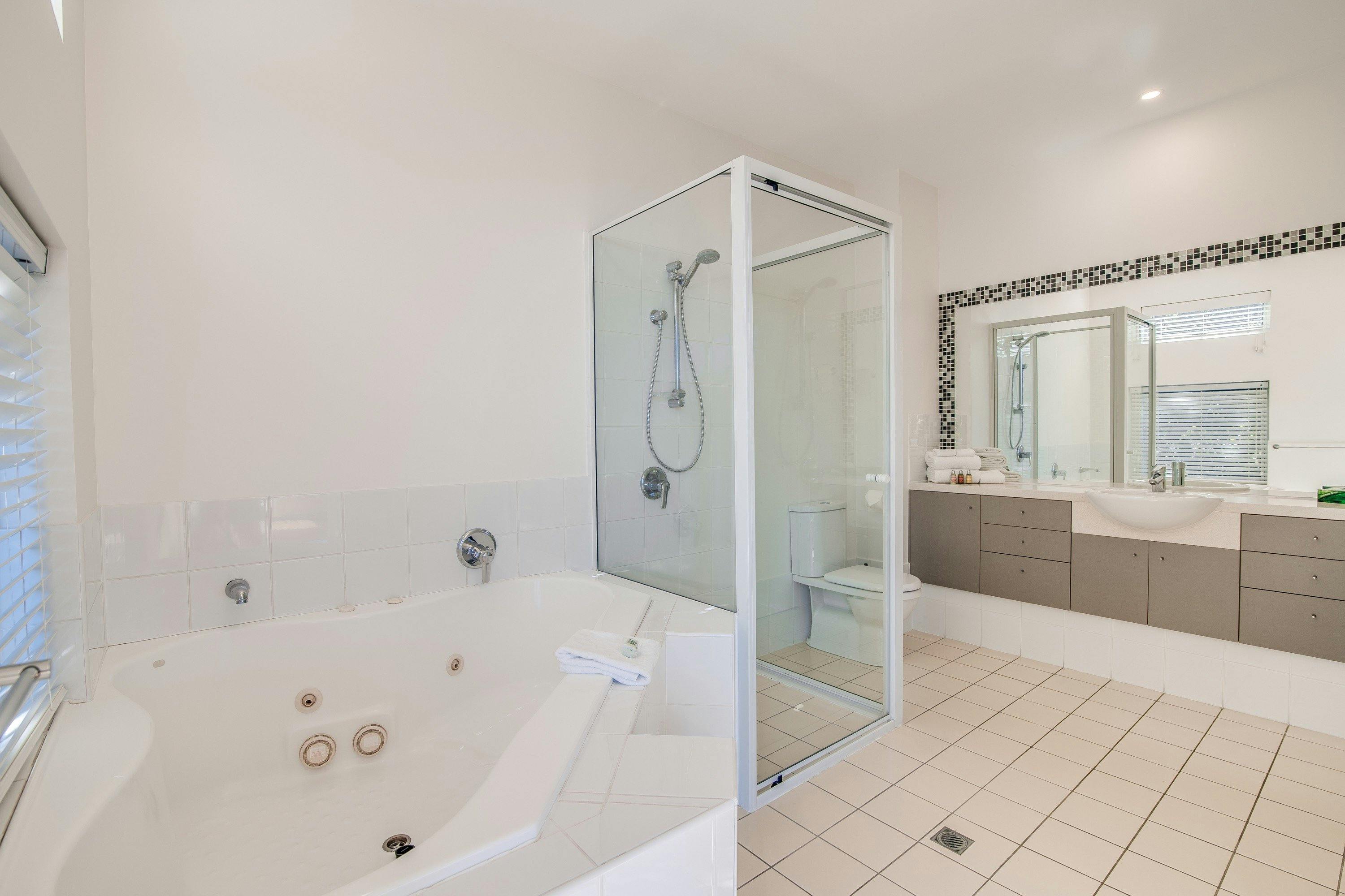 1 Bedroom Penthouse Apartment