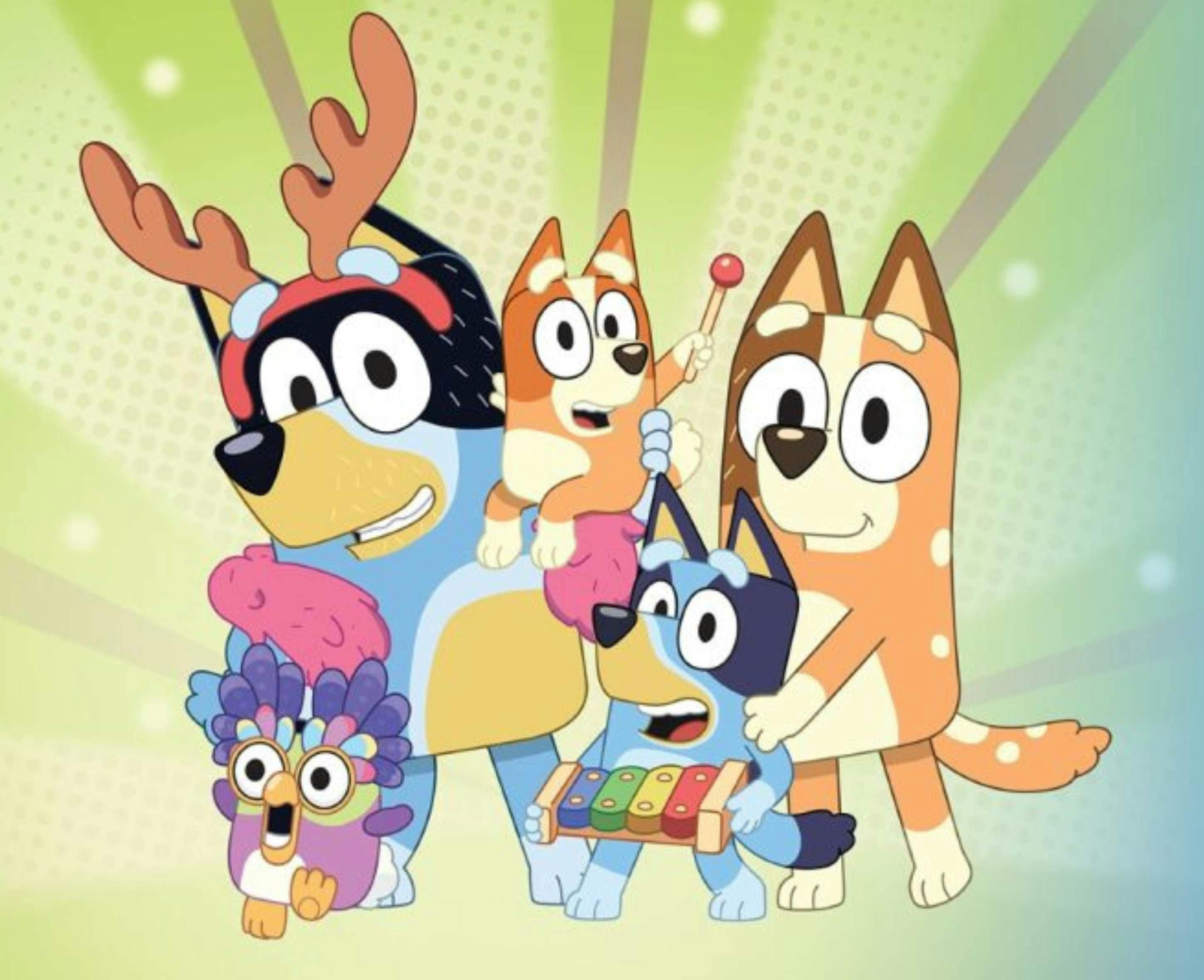 Bluey and her family