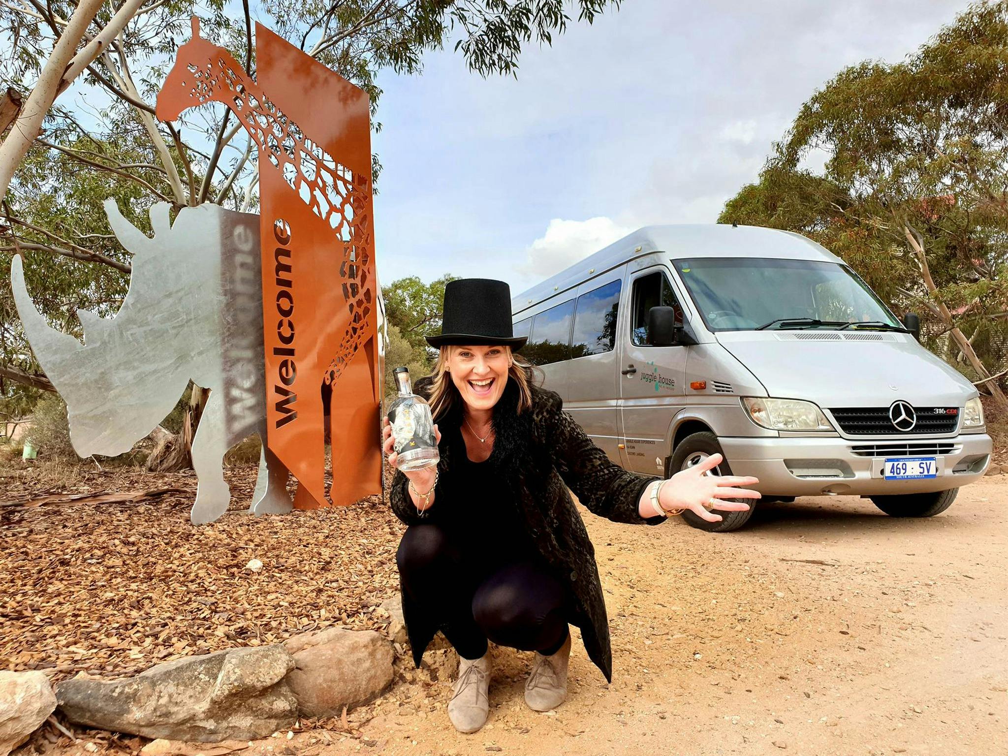 Entertainer Limousine Tour Host