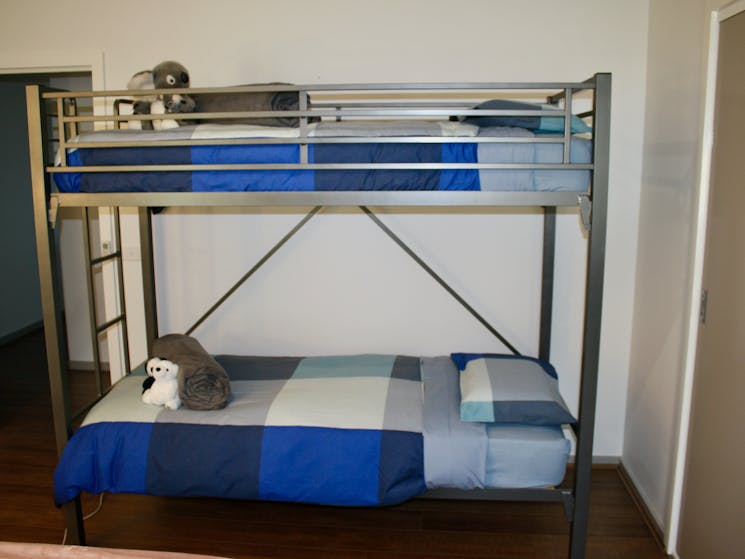 Bedroom 3 - Sleeps up to 4.  1 x Queen Bed & 1 x set of Hypersonic Bunk Beds