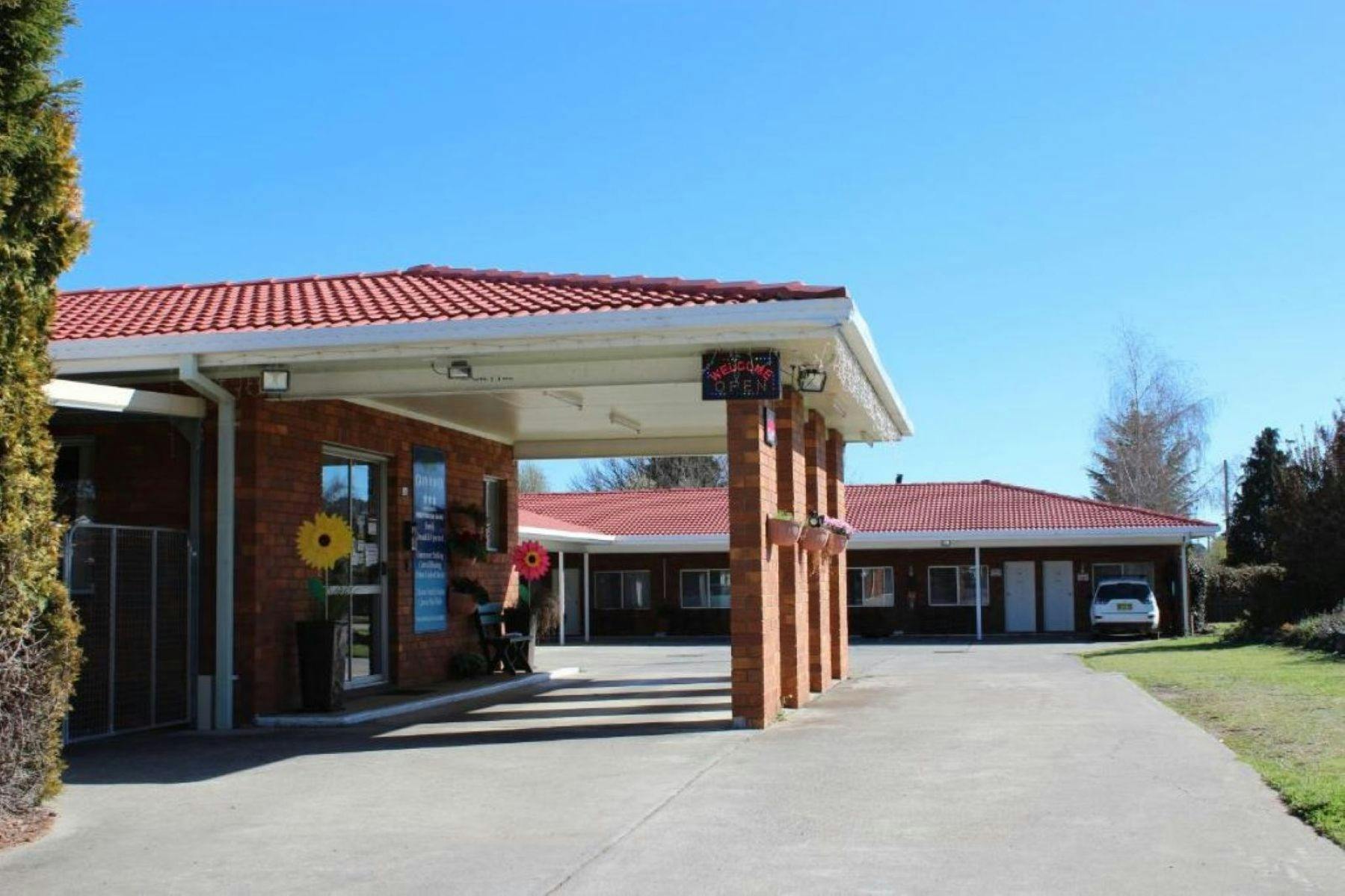 Lodge Motel