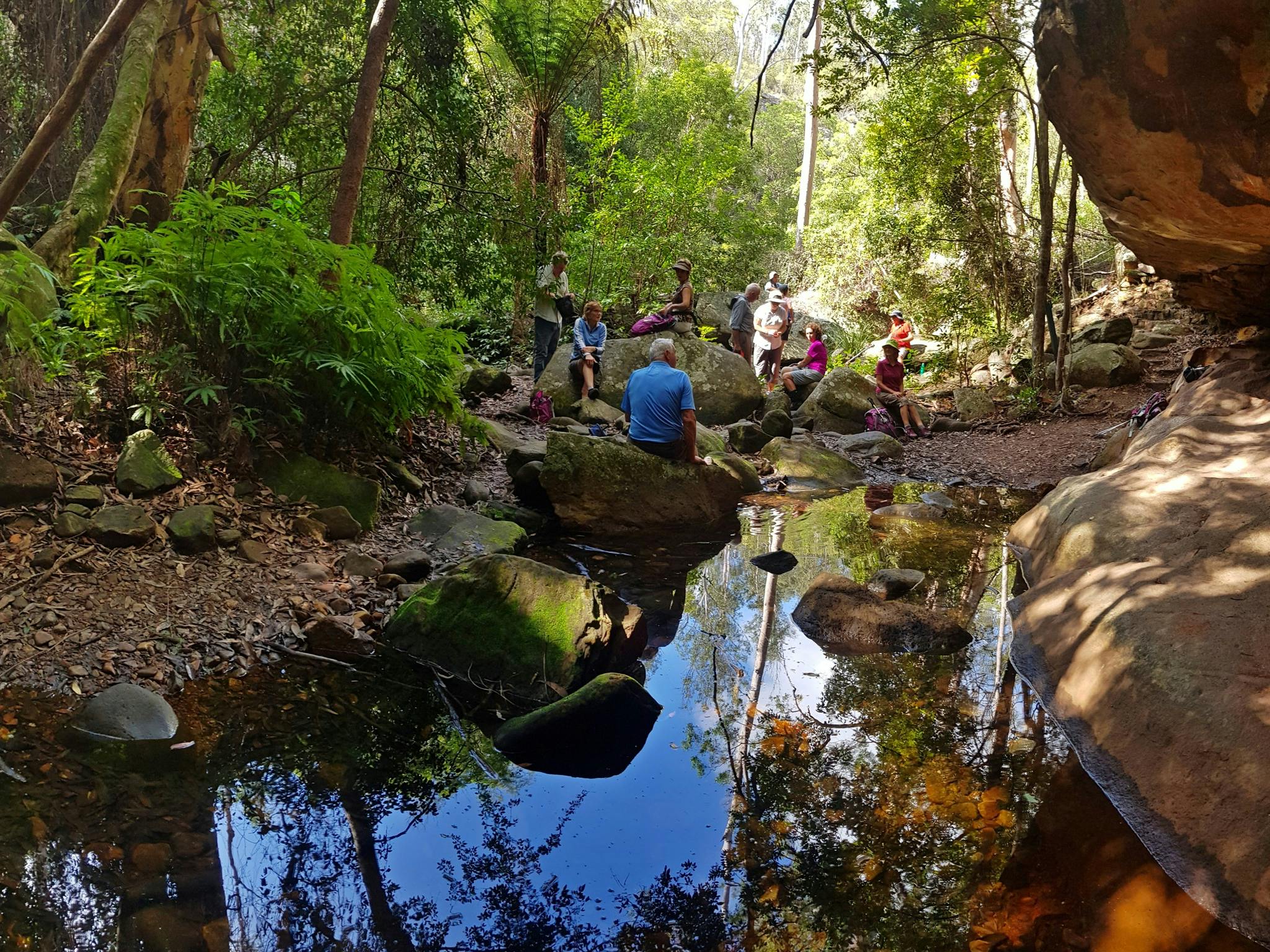 Walkers at Cania Gorge Walkers at Cania Gorge