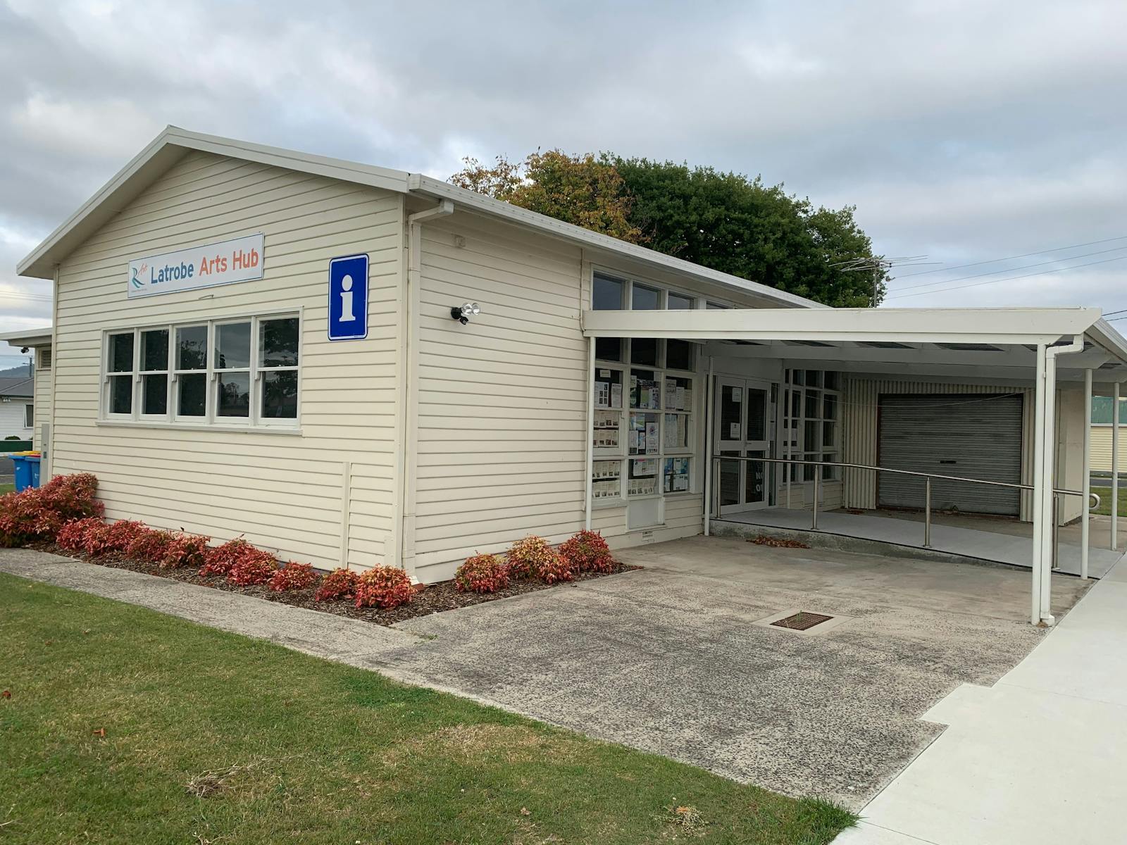 Latrobe Visitor Information Centre and Arts Hub